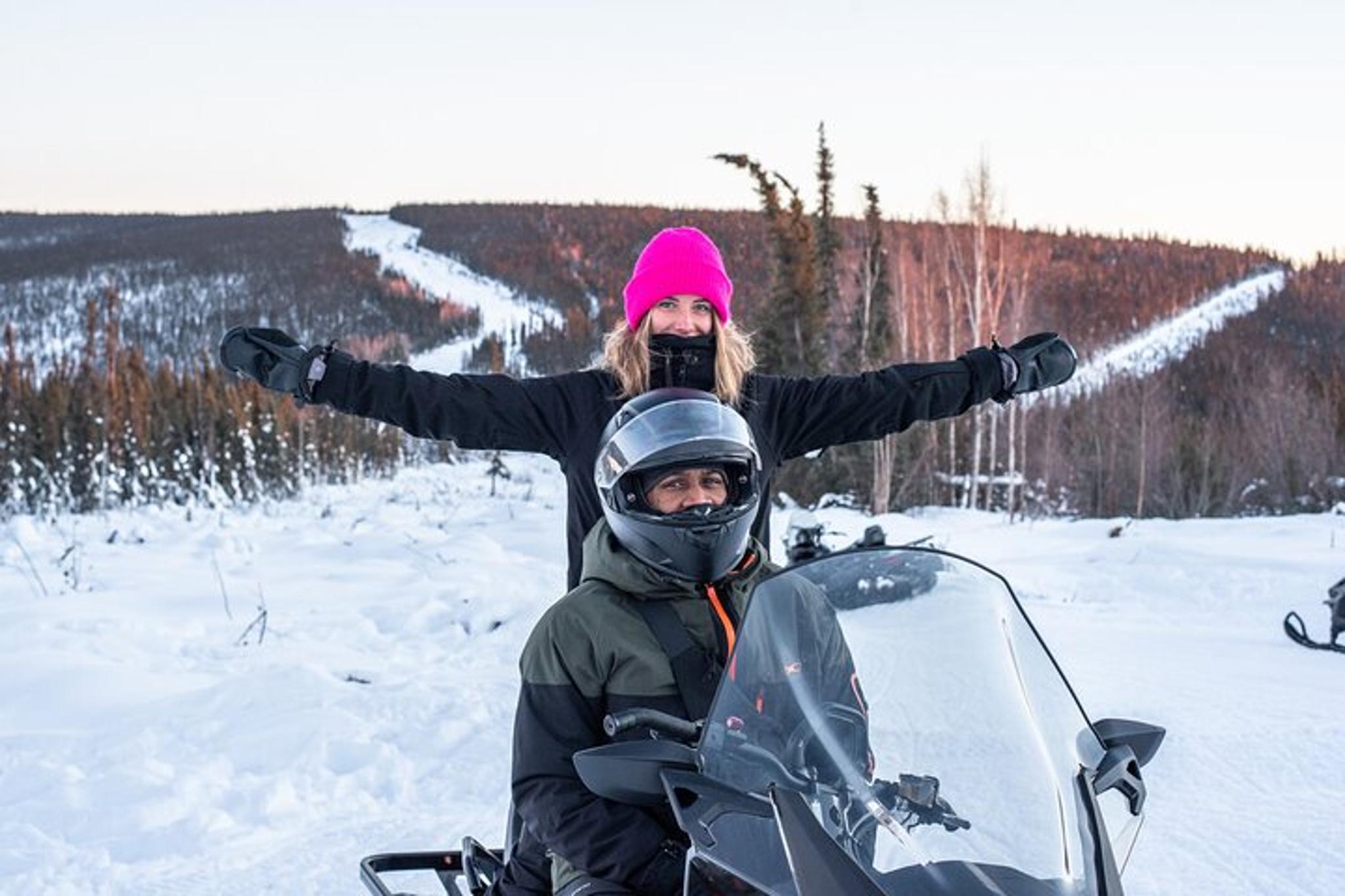 Fairbanks Snowmobile Adventure in Boreal Forest 1 hr - Image 4