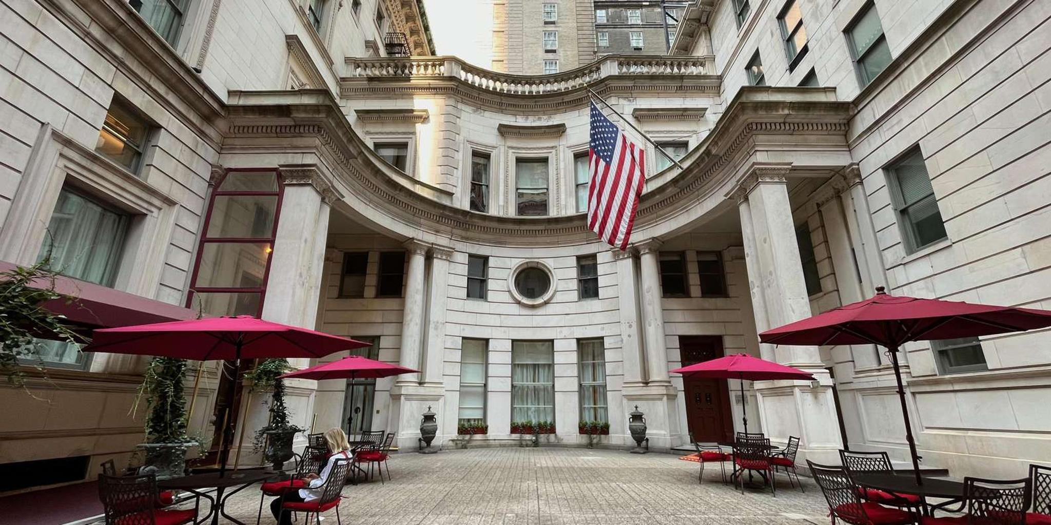 New York City Fifth Avenue Gilded Age Mansions Walking Tour - Image 5