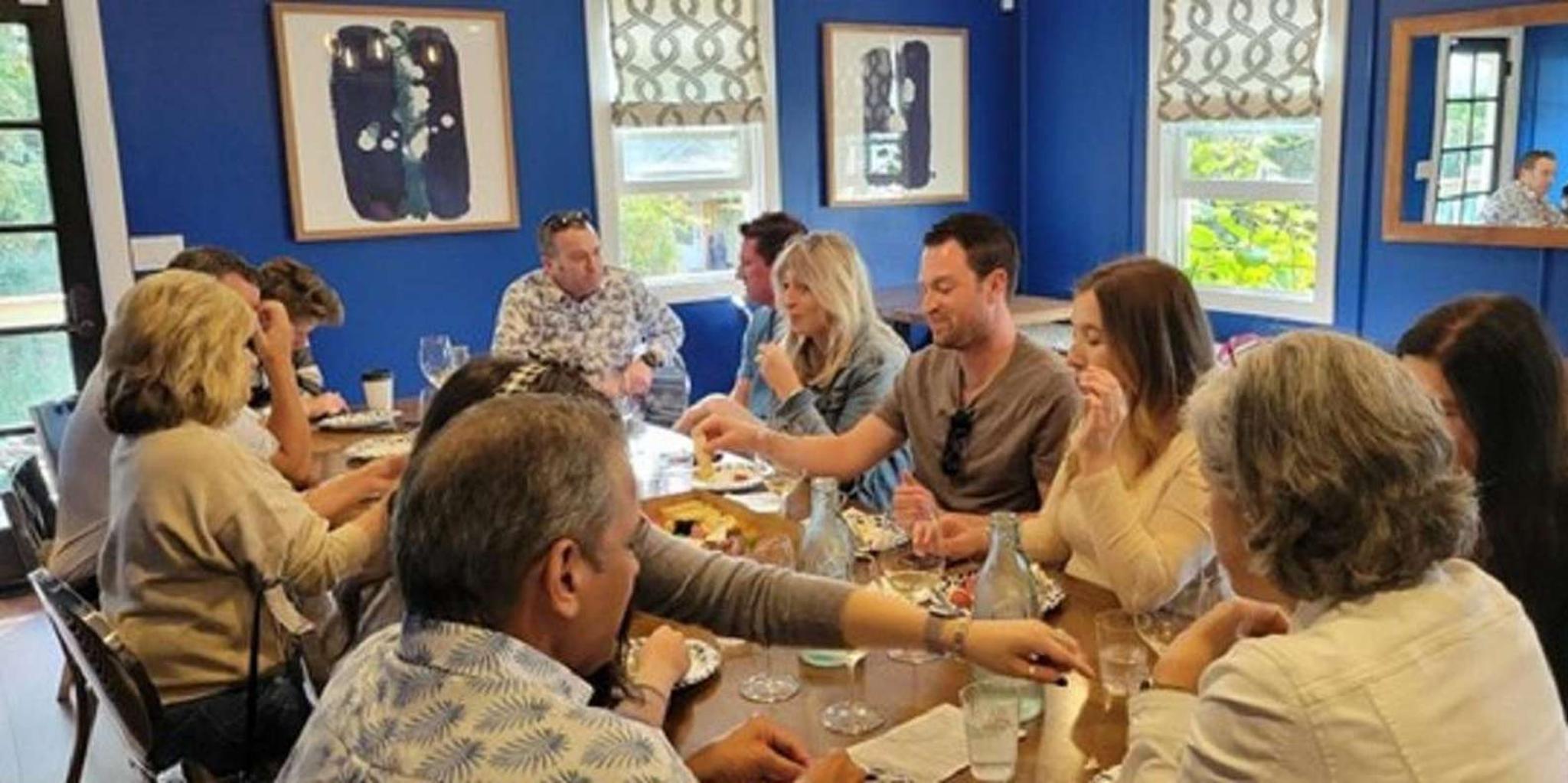 Seattle Wine Tasting and Lunch Experience - Image 2