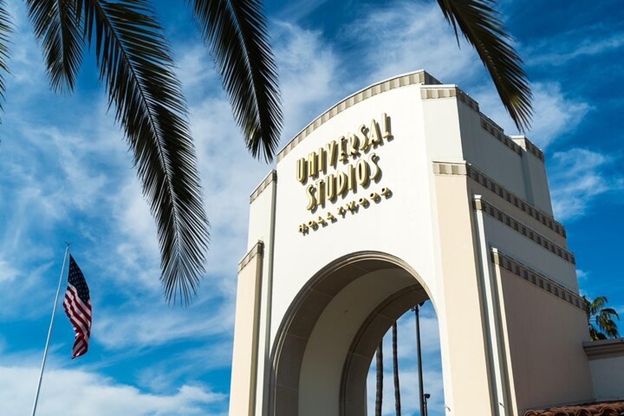 Los Angeles Universal Studios and Hop-On Hop-Off Tour - Image 4