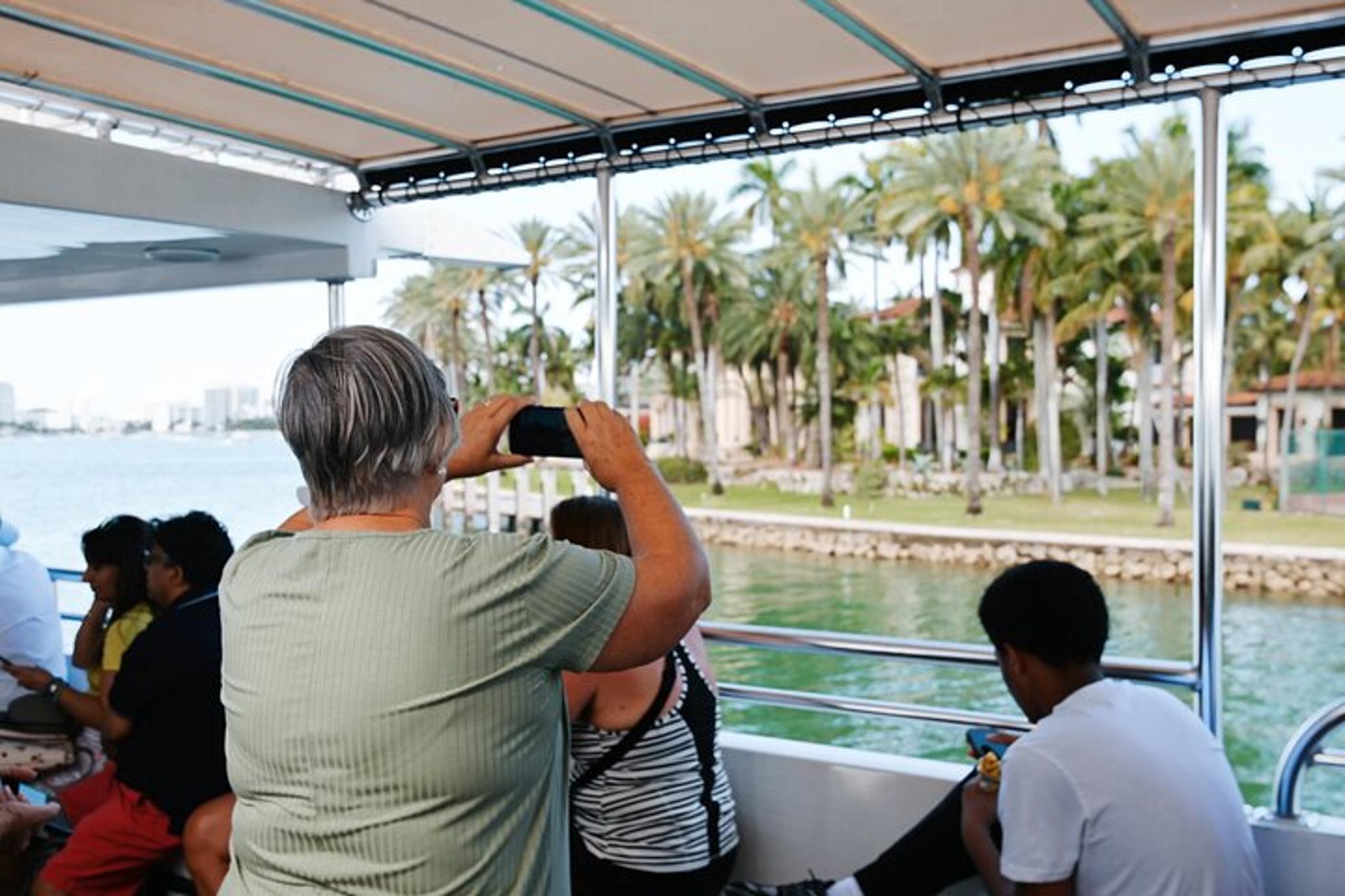 Miami Skyline and Star Island Cruise - Image 2