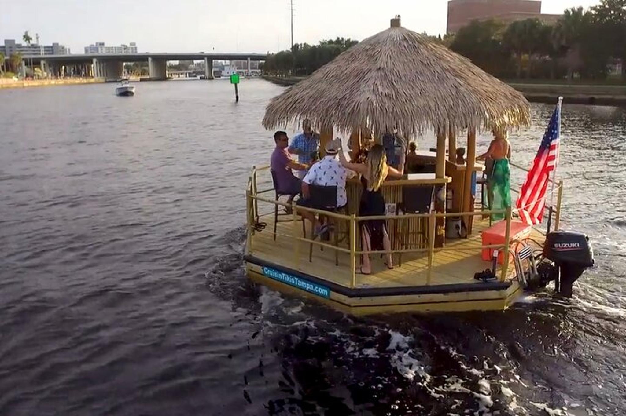 Tampa Floating Tiki Bar Tour - Image 2