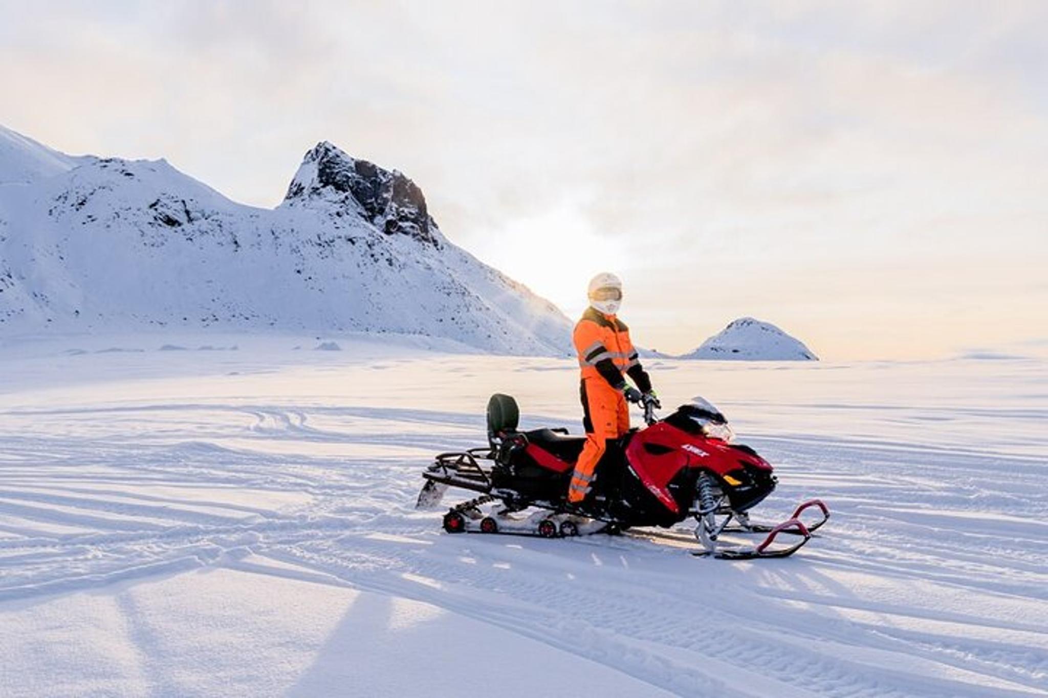 Alaska Snowmobile Tour with Aurora - Image 3