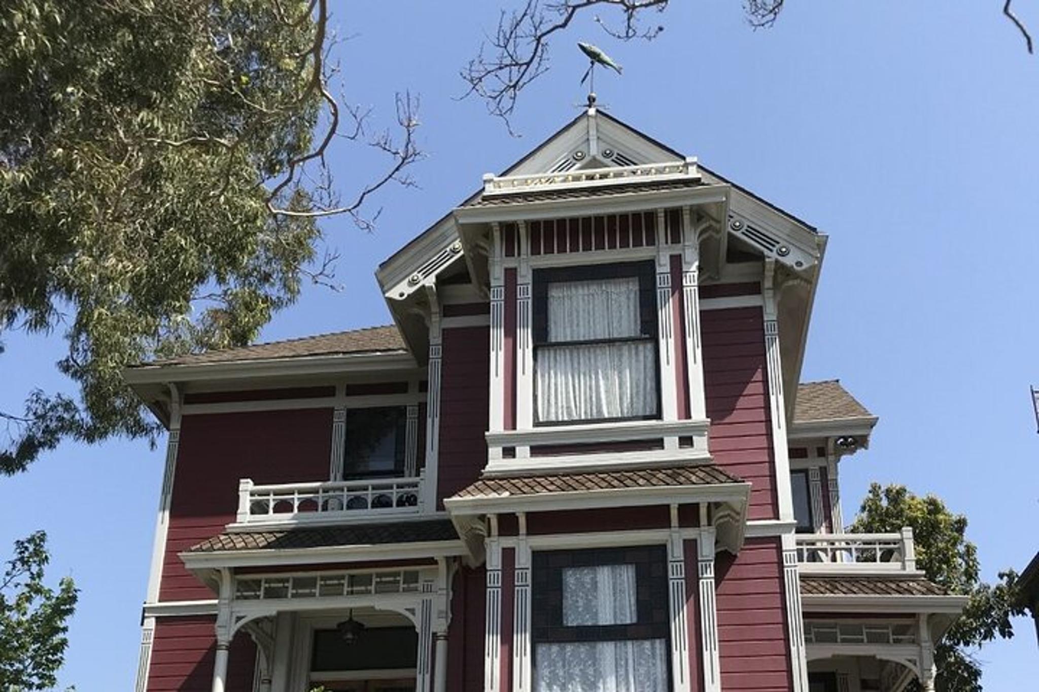 Los Angeles Historic Districts Private Guided Tour - Image 1