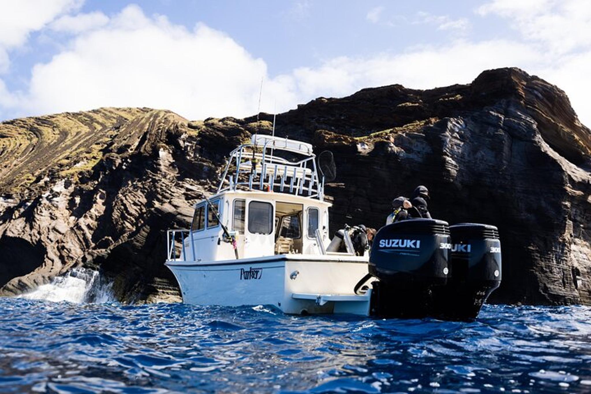 Na Pali Coast Private Boat Tour - Image 3