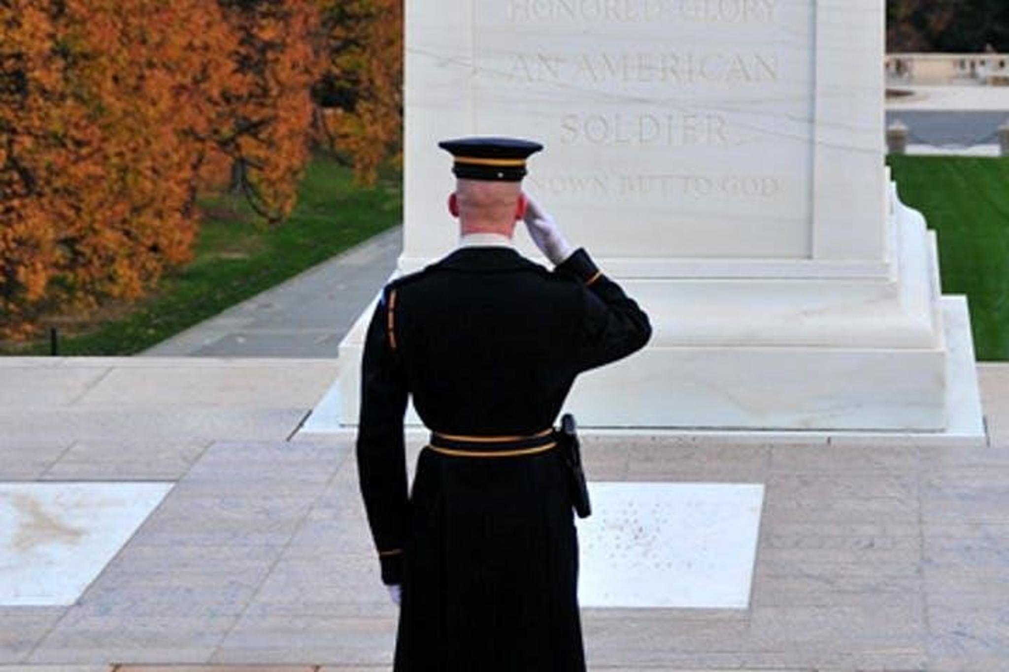 Arlington Cemetery Walking Tour - Image 5