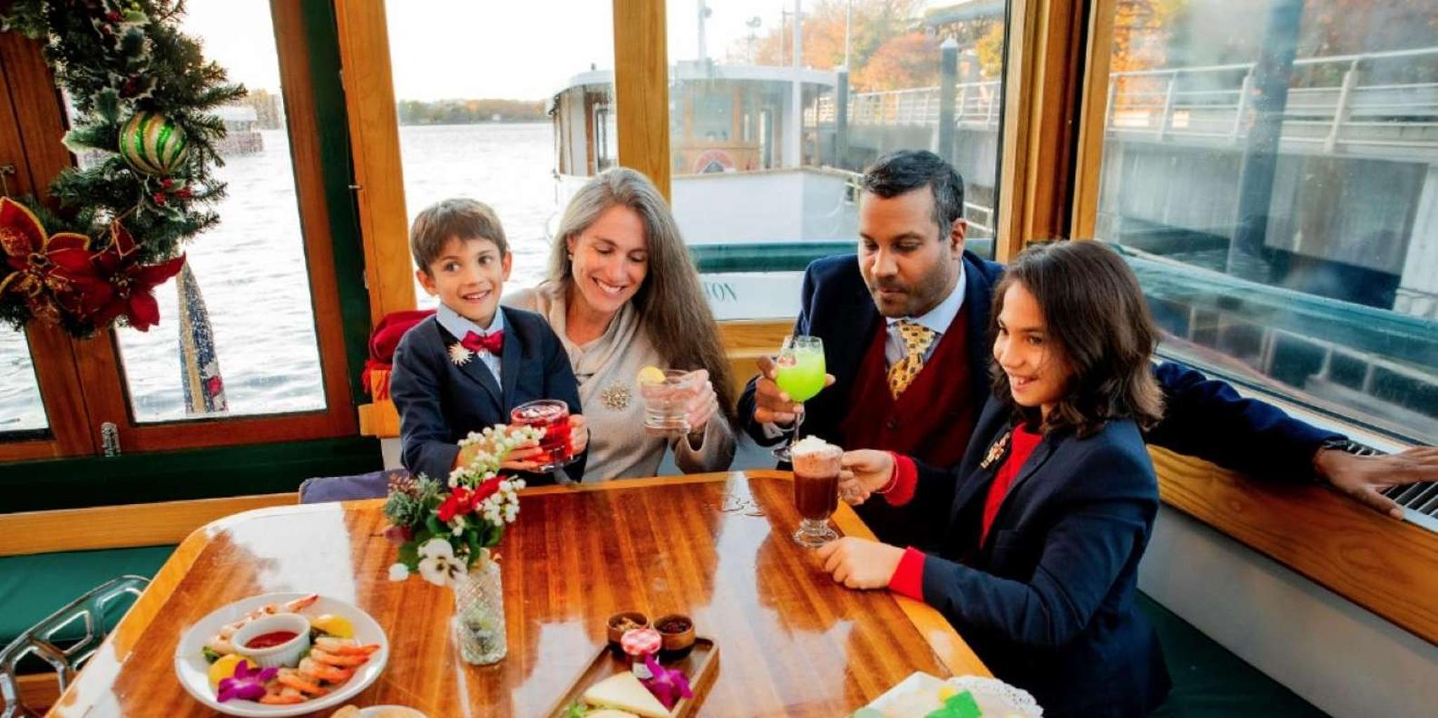 New York City Sightseeing Cruise with Drink