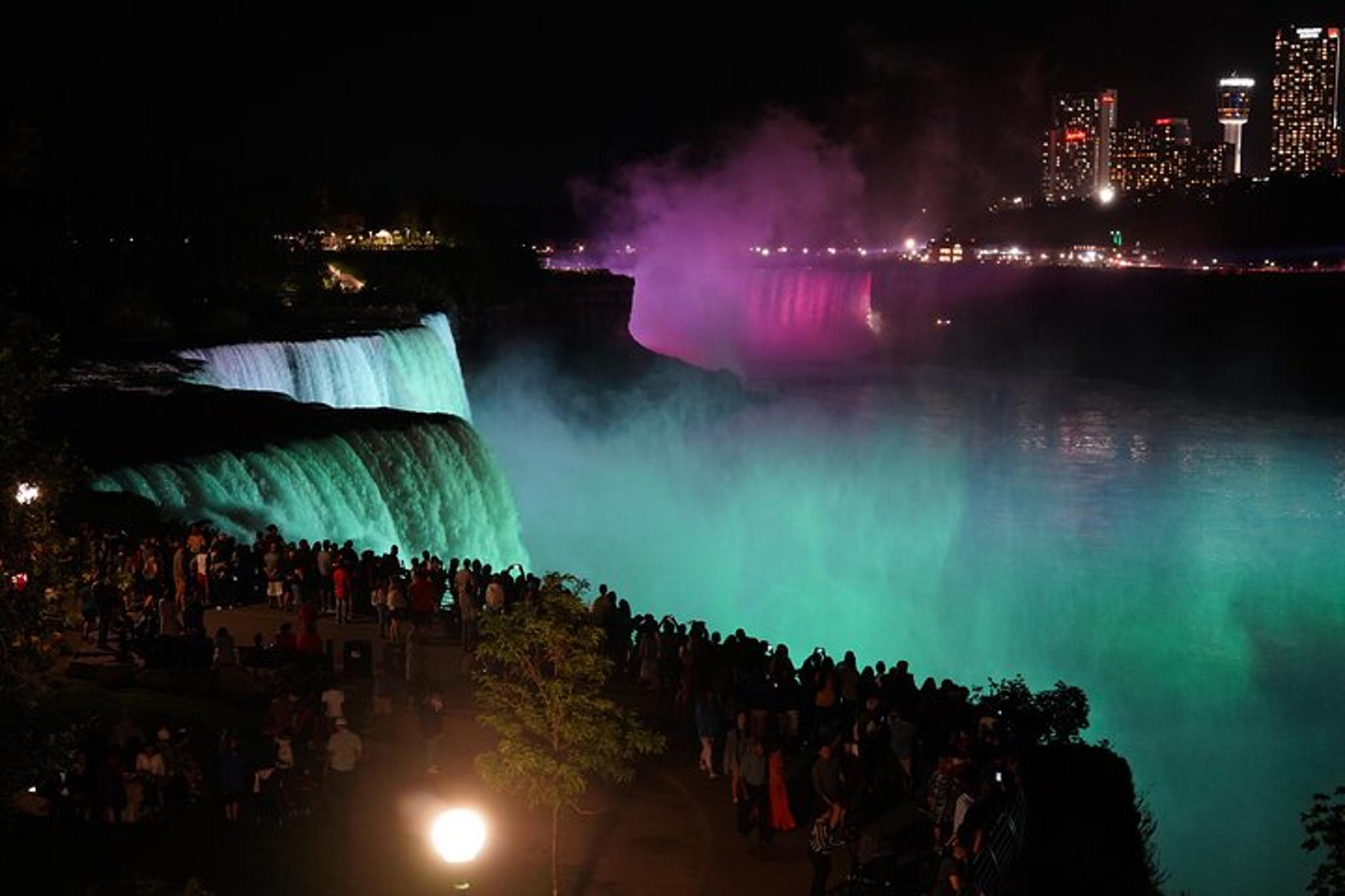 New York to Niagara Falls and Boston 3-Day Tour - Image 4