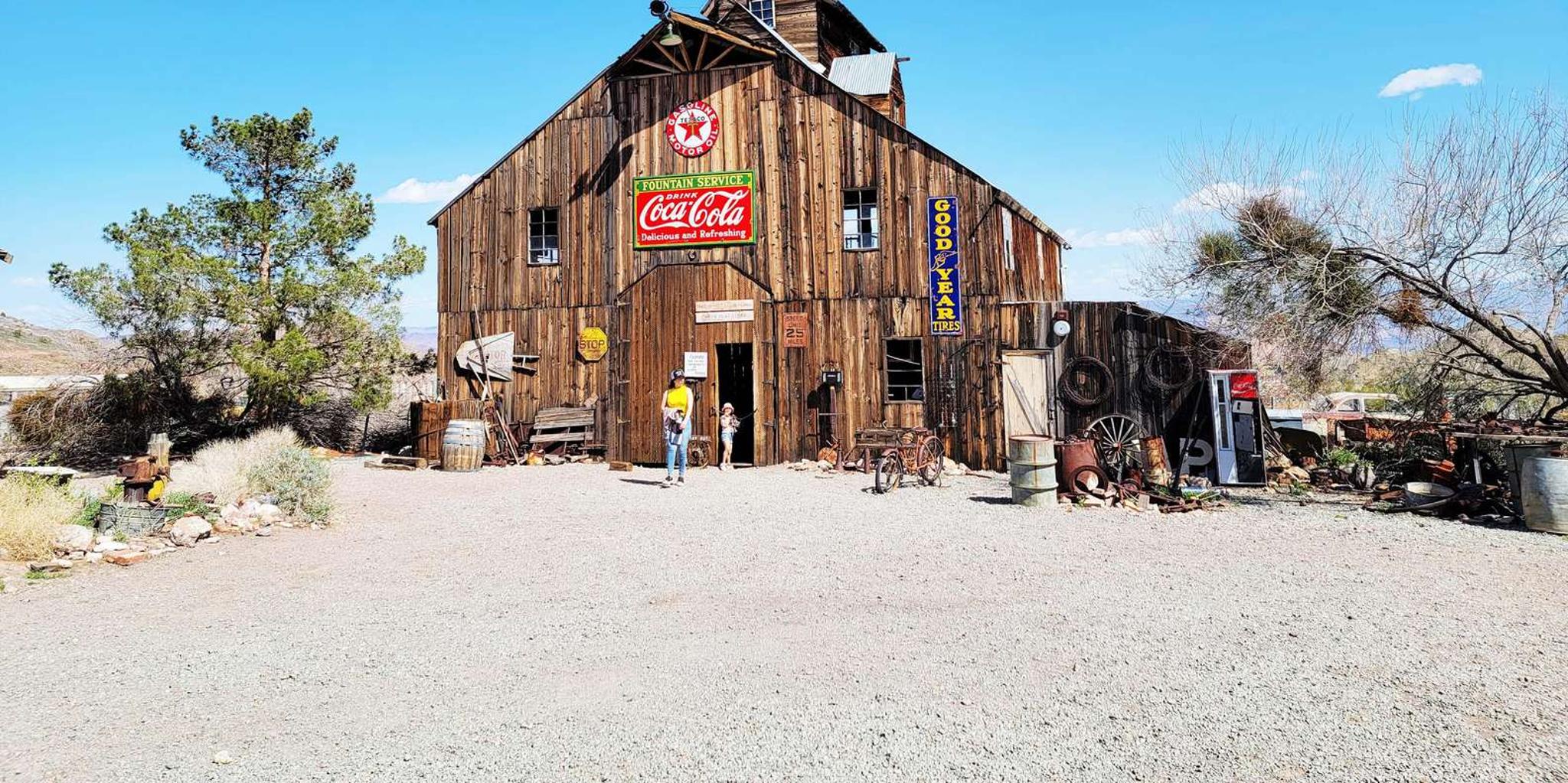 Las Vegas Eldorado Canyon & Nelson Ghost Town Tour