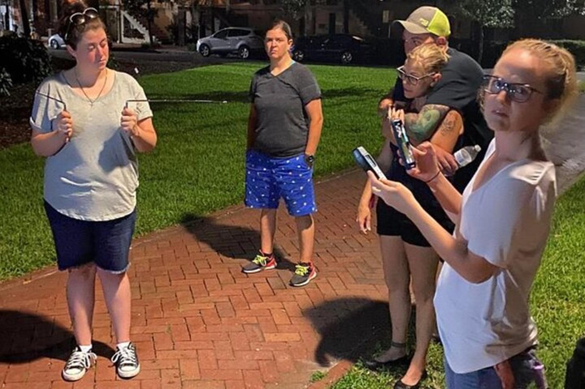 Helen Ghosts of Christmas Past Tour - Image 6