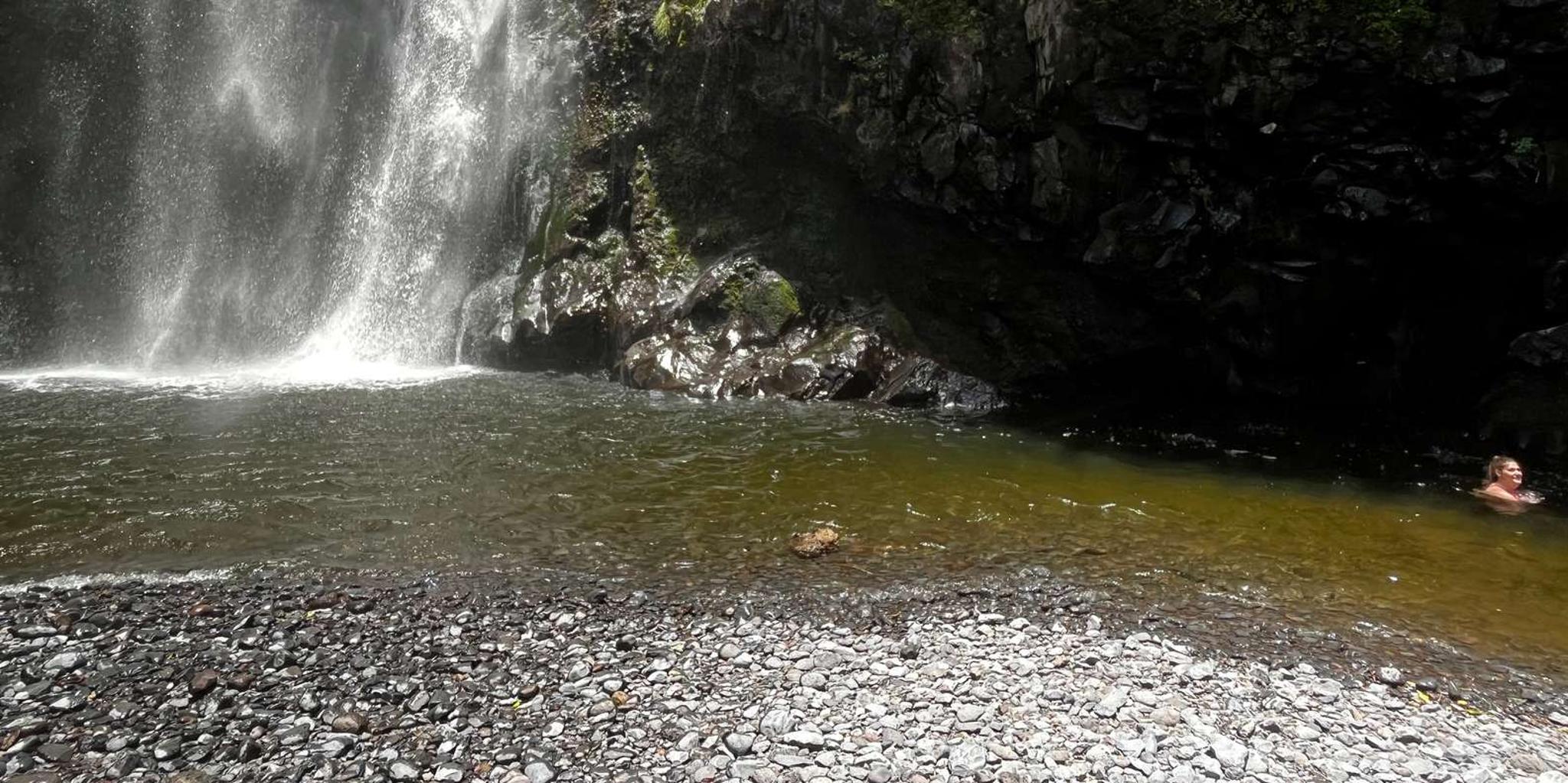 Maui Road to Hana Private Tour in Convertible SUV - Image 5