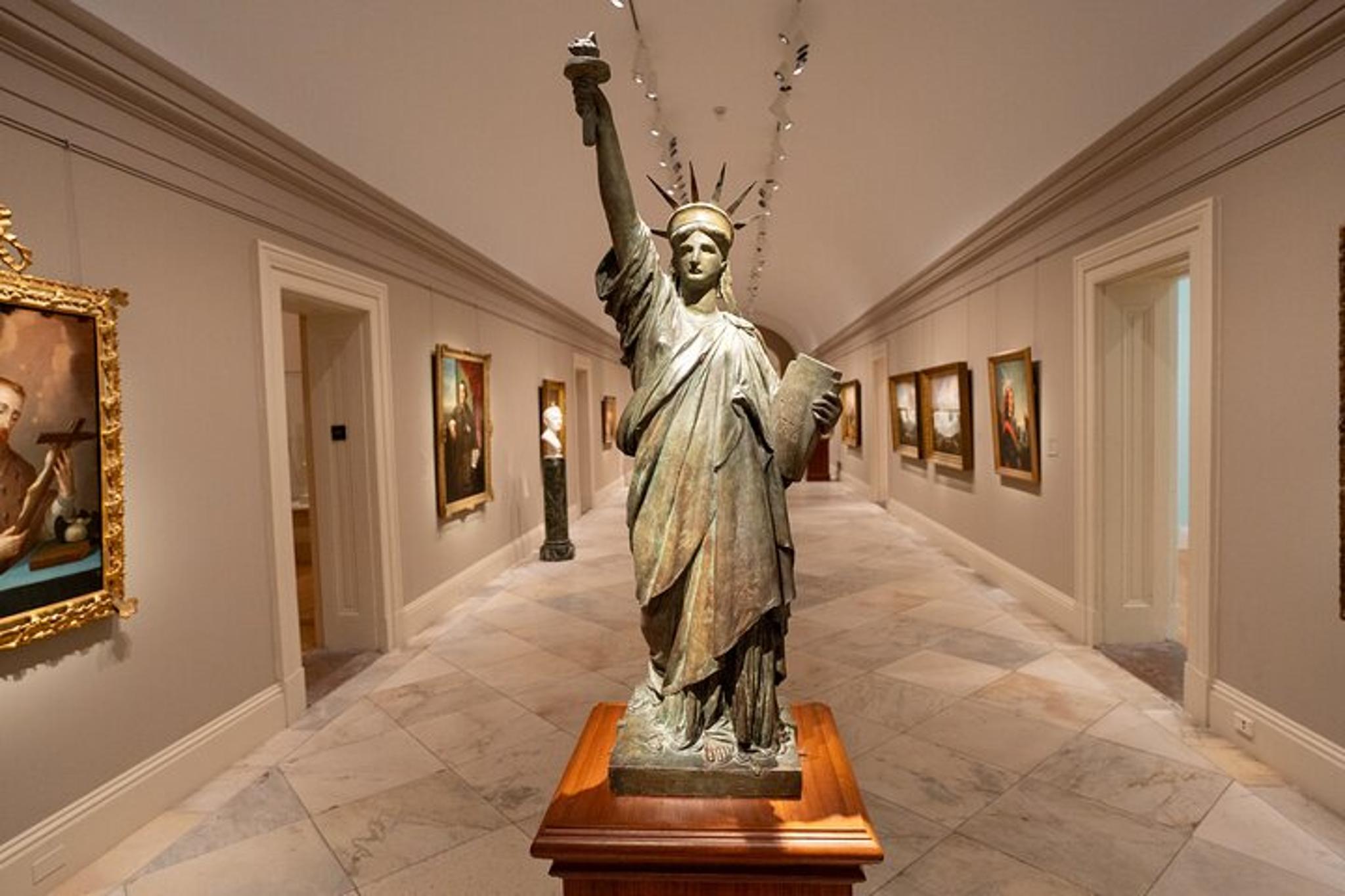 Washington DC National Portrait Gallery Semi-Private Tour - Image 6