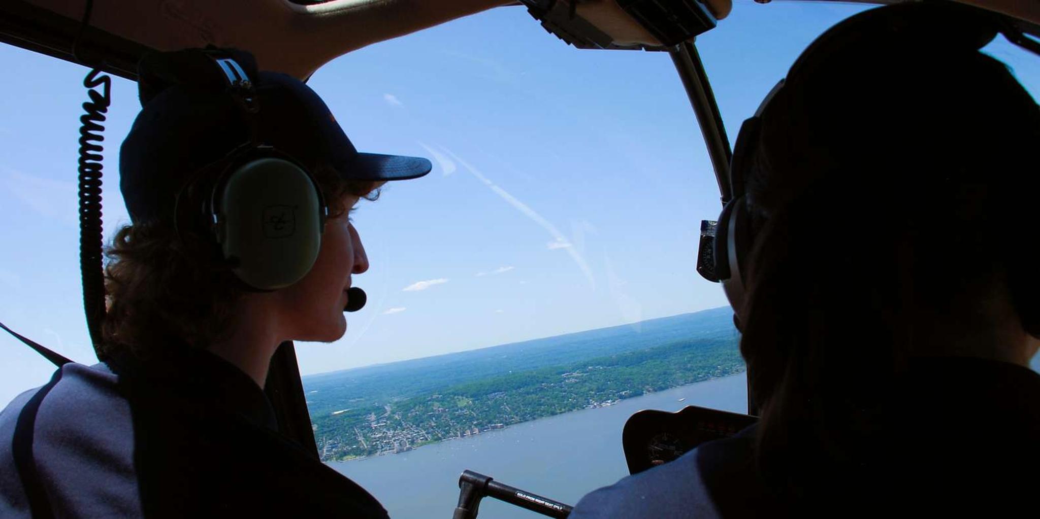 Westchester Helicopter Piloting Experience - Image 6