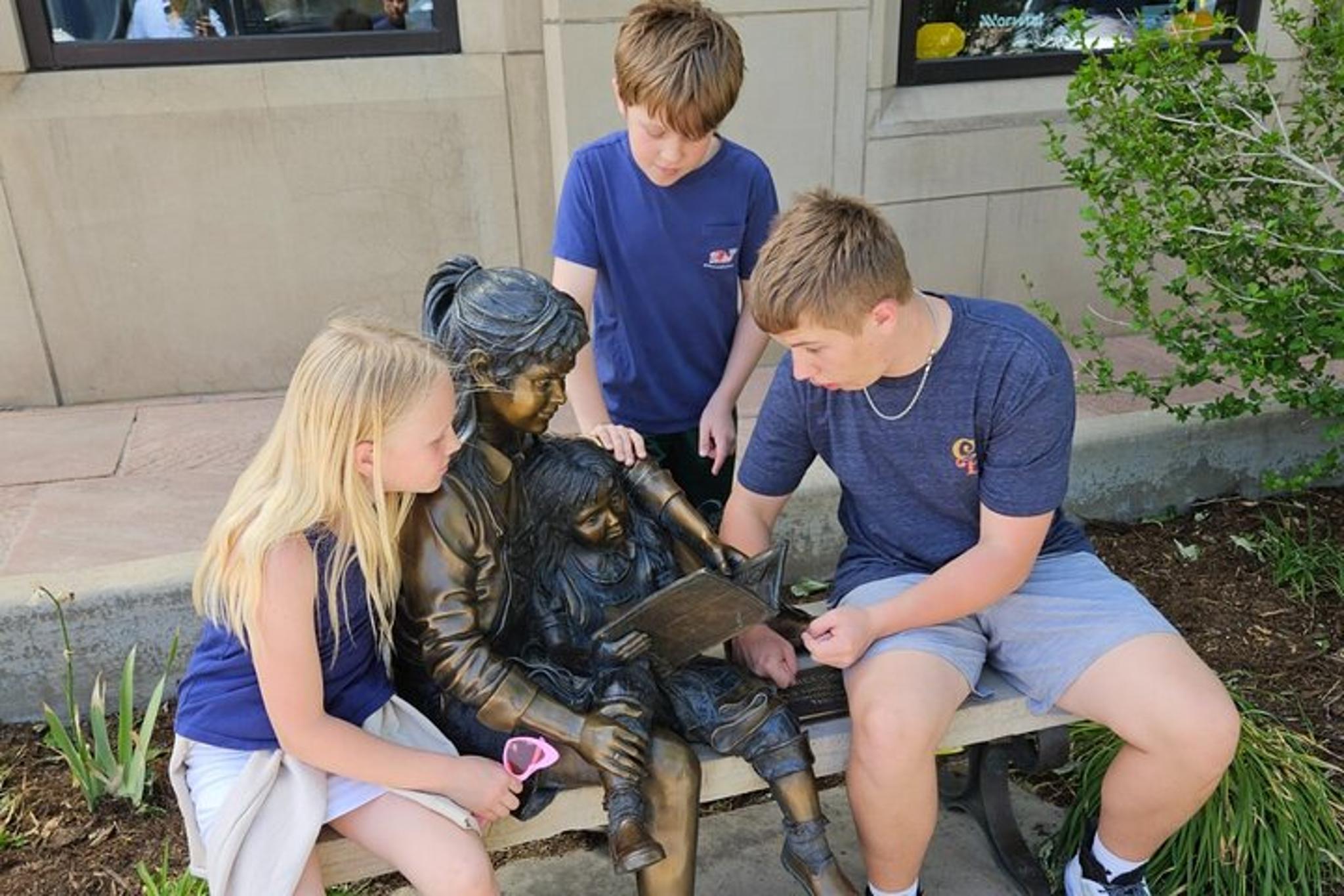 Boulder Scavenger Hunt Walking Adventure - Image 2