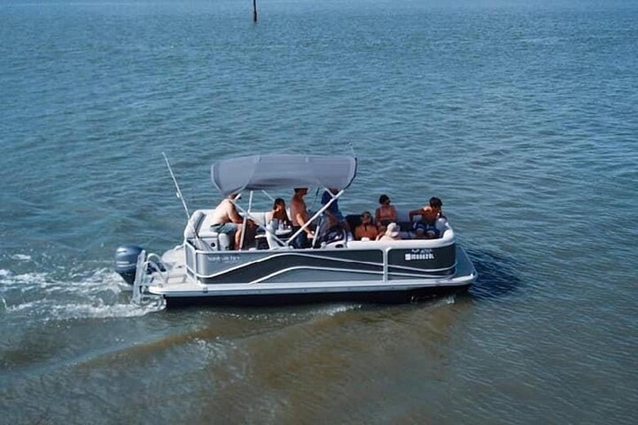 Hilton Head Island Pontoon Boat Rental - Image 5
