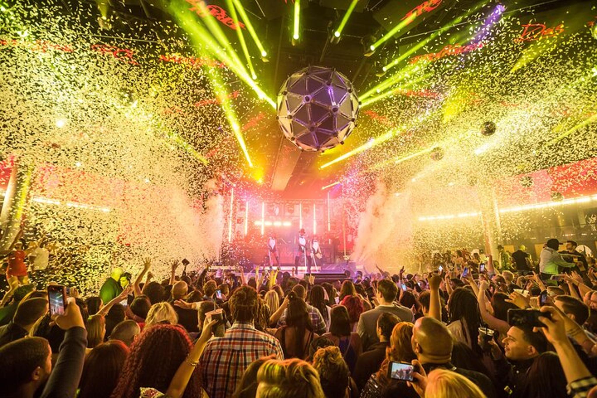 Las Vegas Club Crawl - Image 2