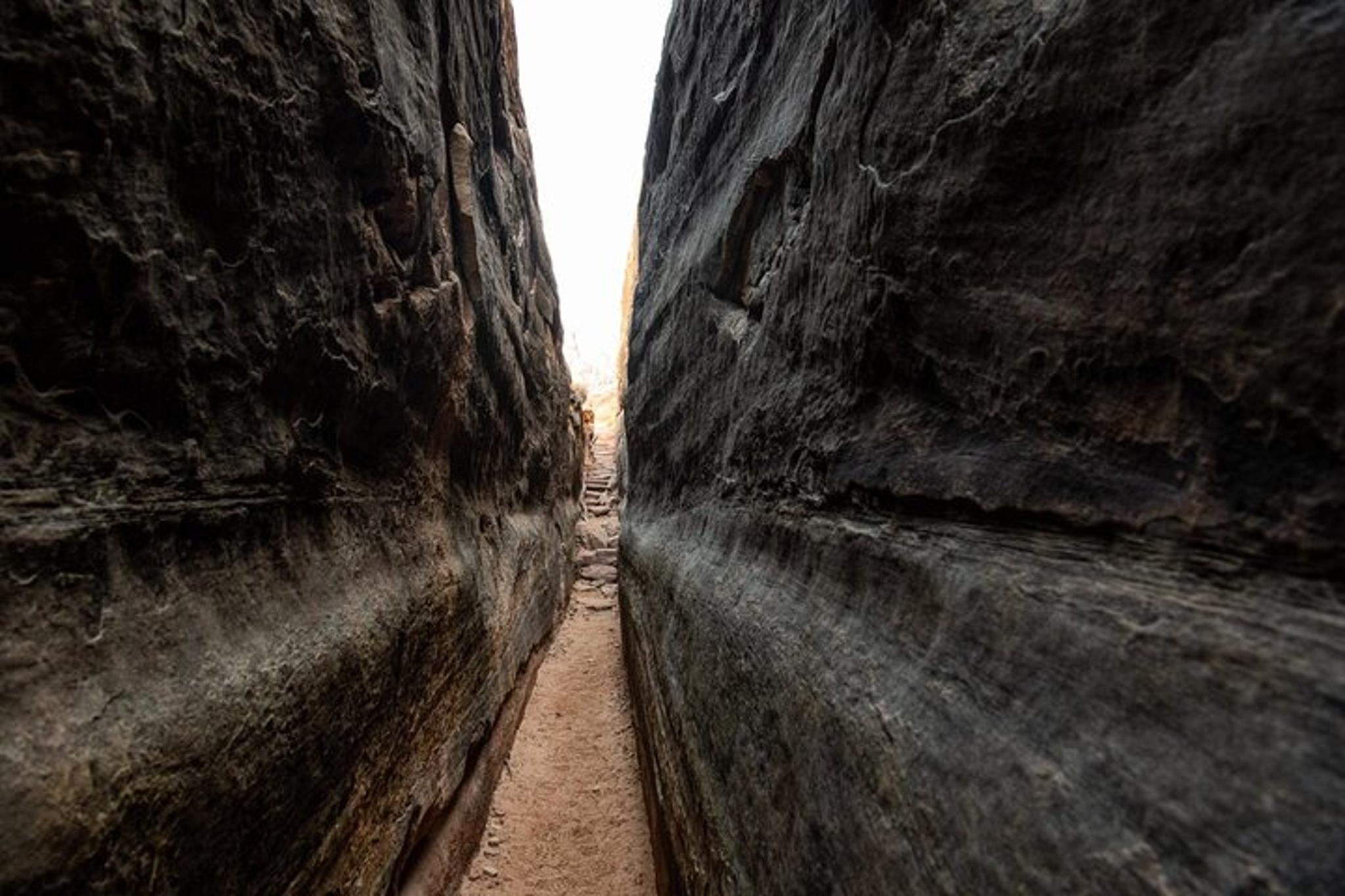 Canyonlands Needles Chesler Park Hiking Tour - Image 2
