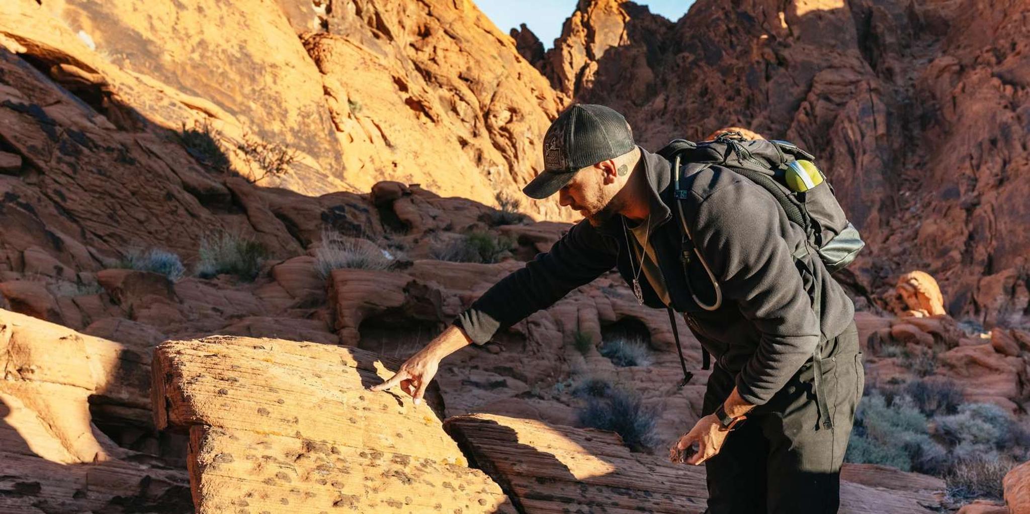 Las Vegas Valley of Fire Guided Hike - Image 4