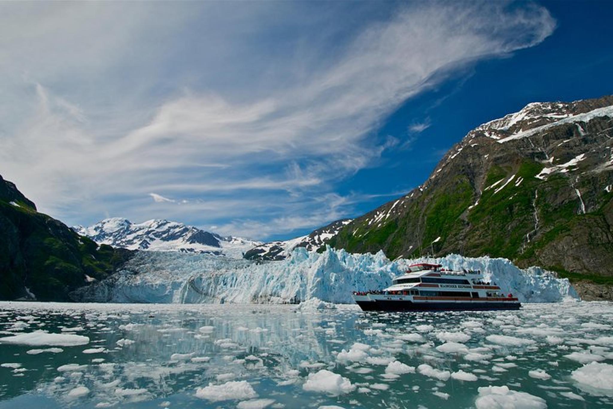 Anchorage Glacier Cruise and Coach Tour