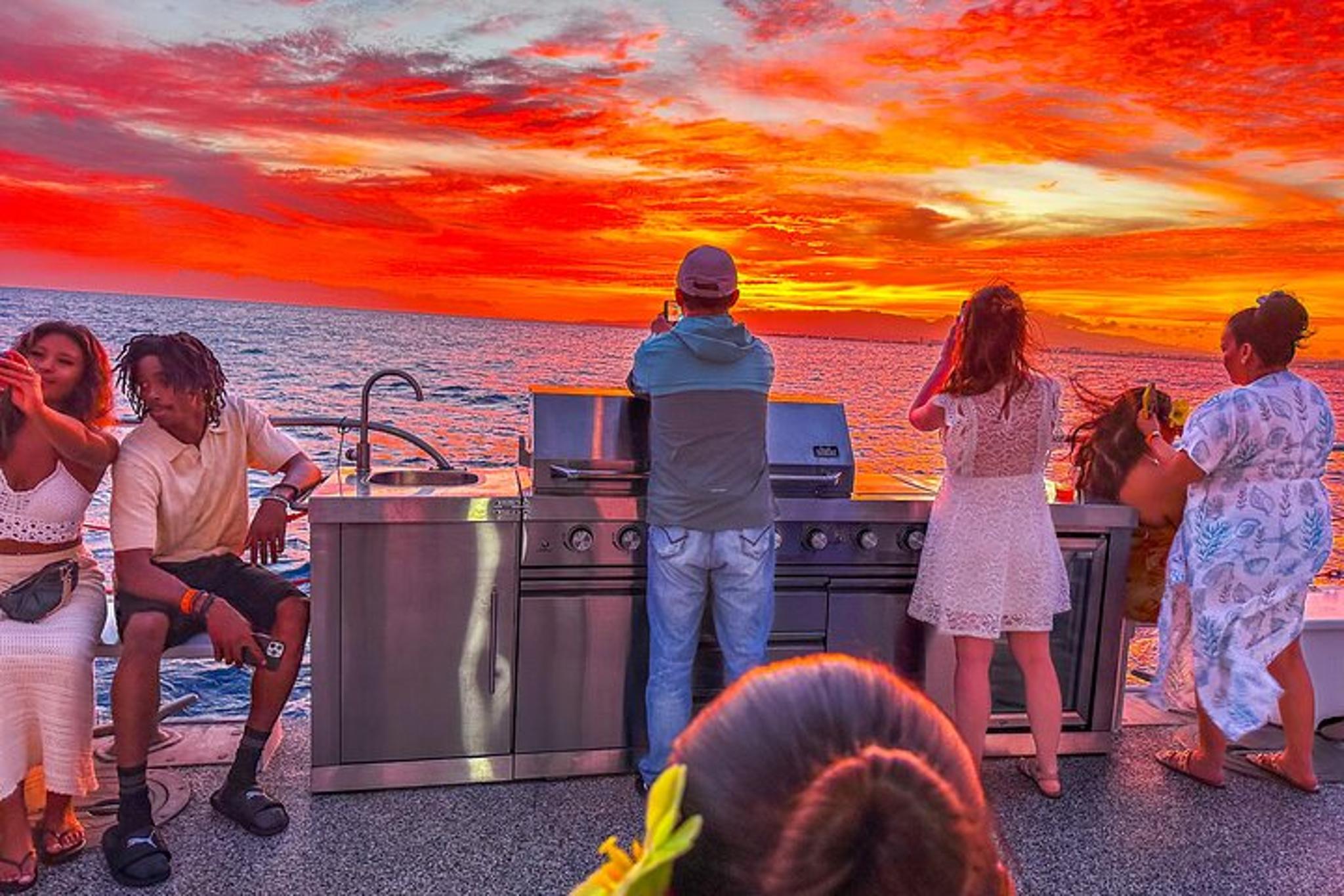 Oahu Sunset Cruise - Image 5