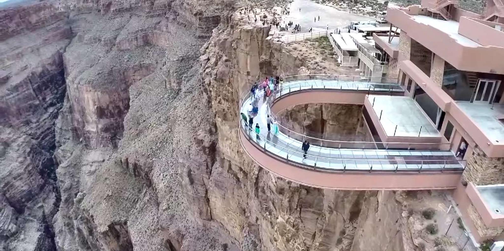 Las Vegas Grand Canyon, Hoover Dam & Joshua Tree Tour