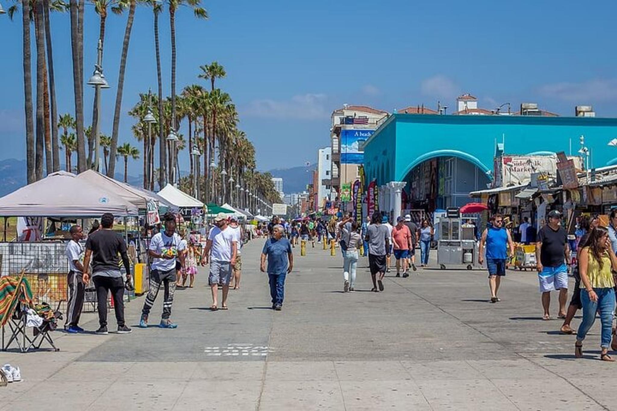 Los Angeles City Tour with Pick Up - Image 4