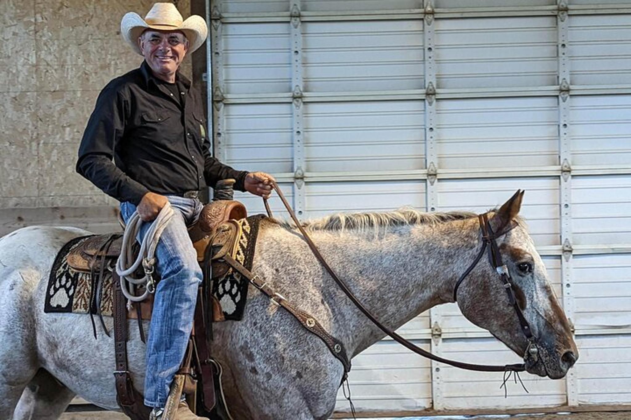 Indoor Horsemanship in Erik's Ranch