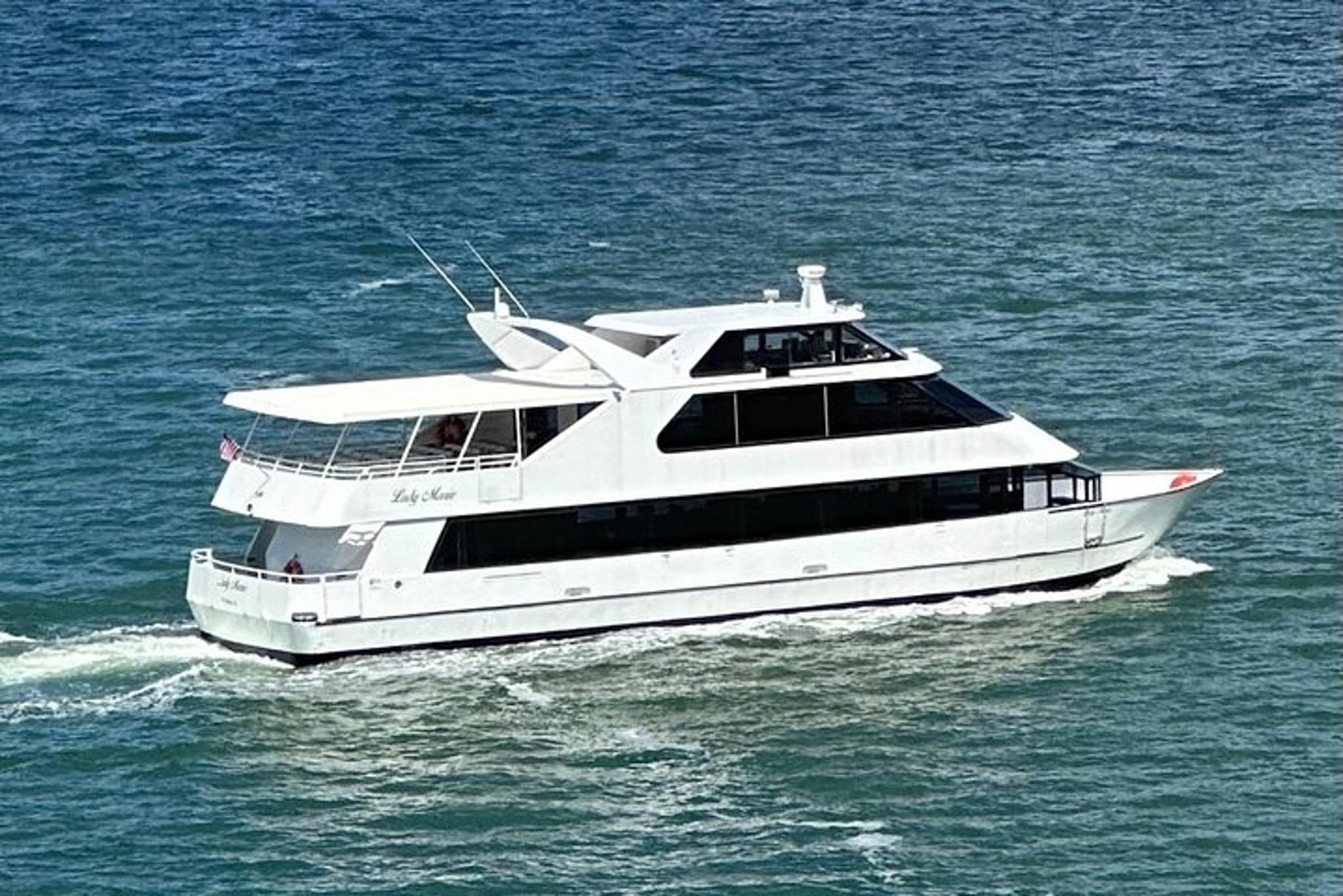 Miami Skyline Cruise at St. Patrick's Day 75 Min - Image 3