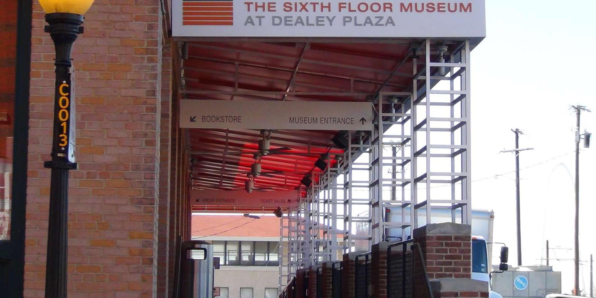 Dallas JFK Assassination Walking Tour 1 hr - Image 3