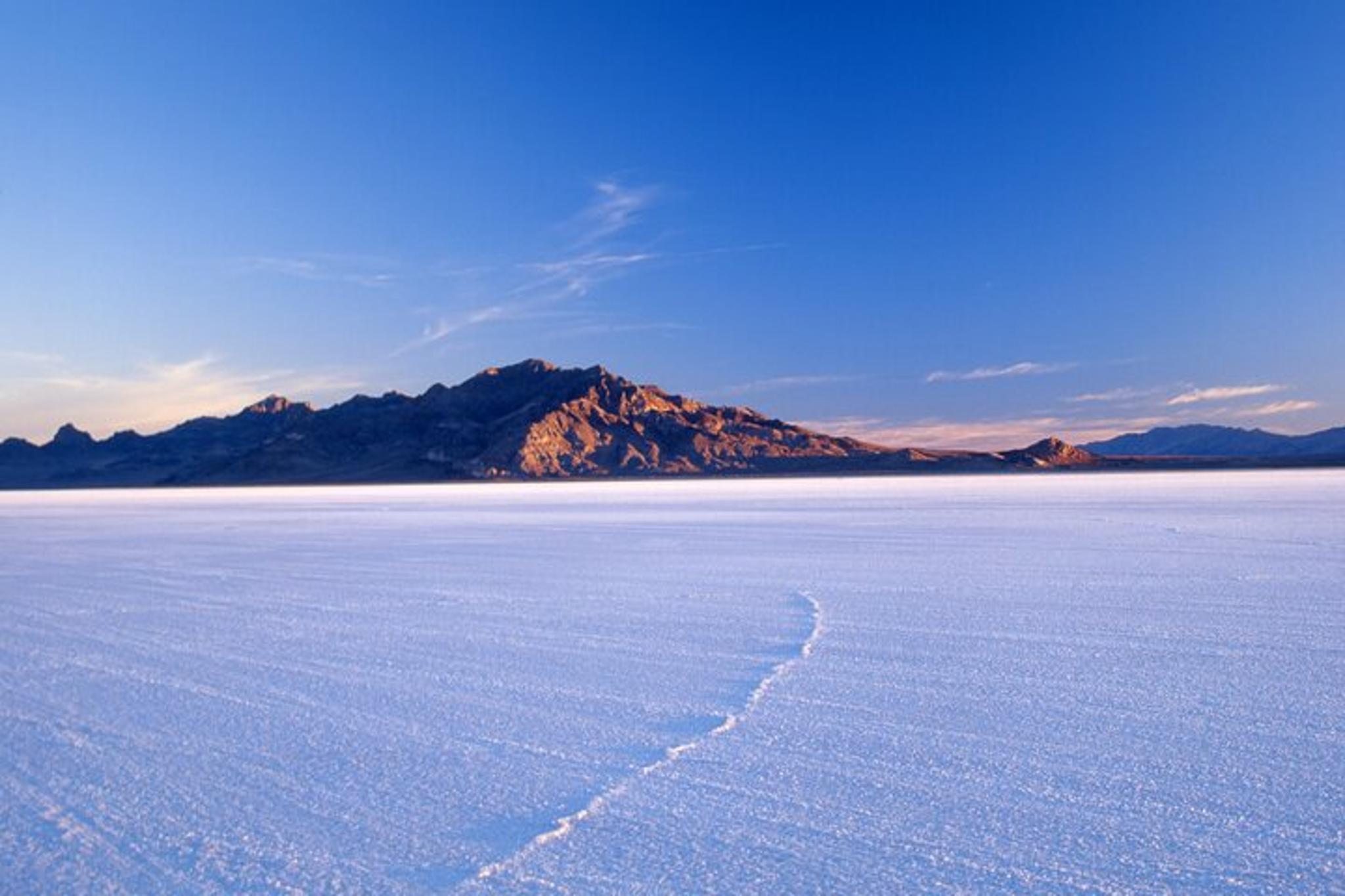 Salt Lake City Sky Mirror Bonneville Salt Flats Tour - Image 4