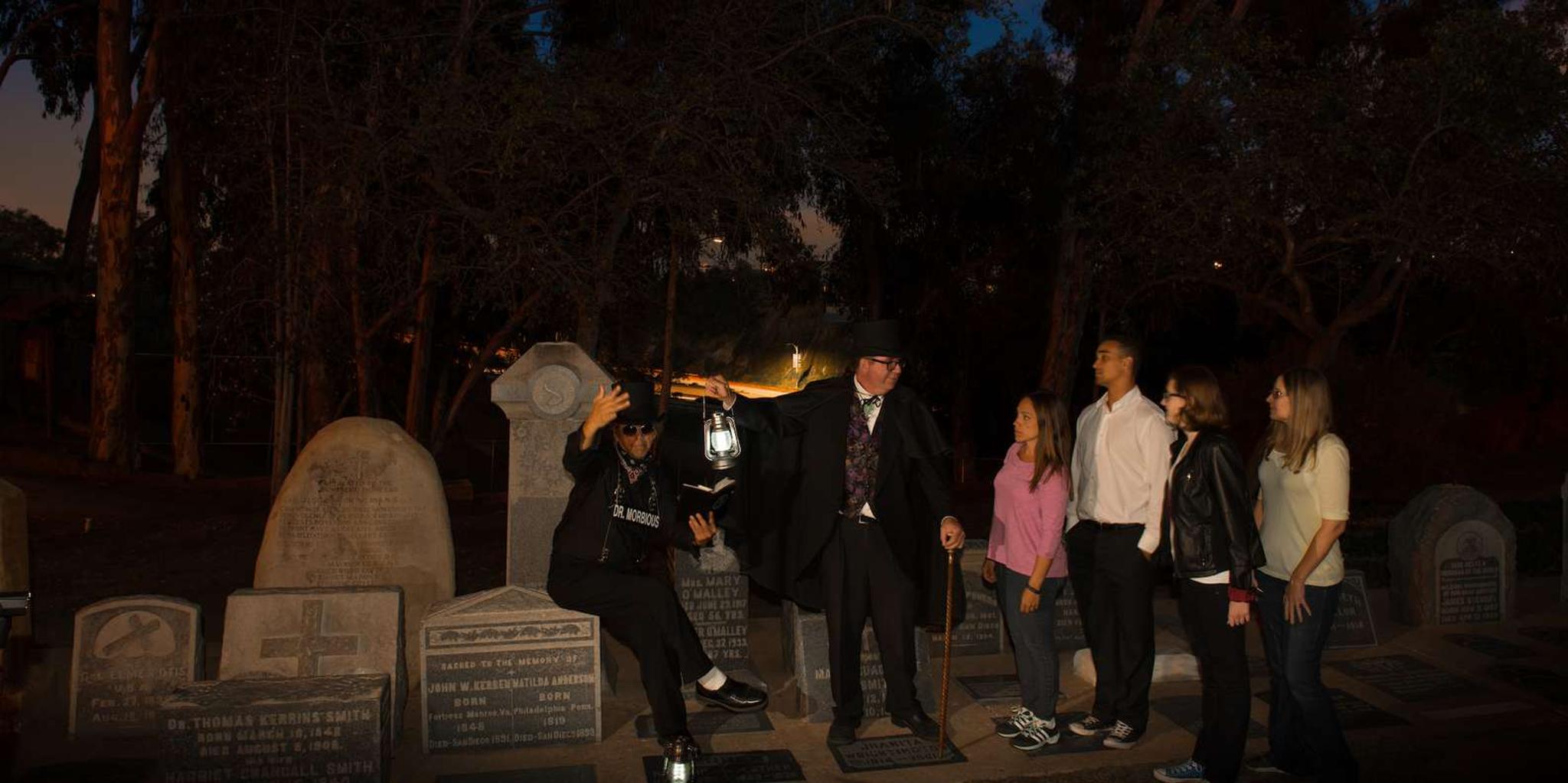 San Diego Ghosts and Gravestones Trolley Tour - Image 3