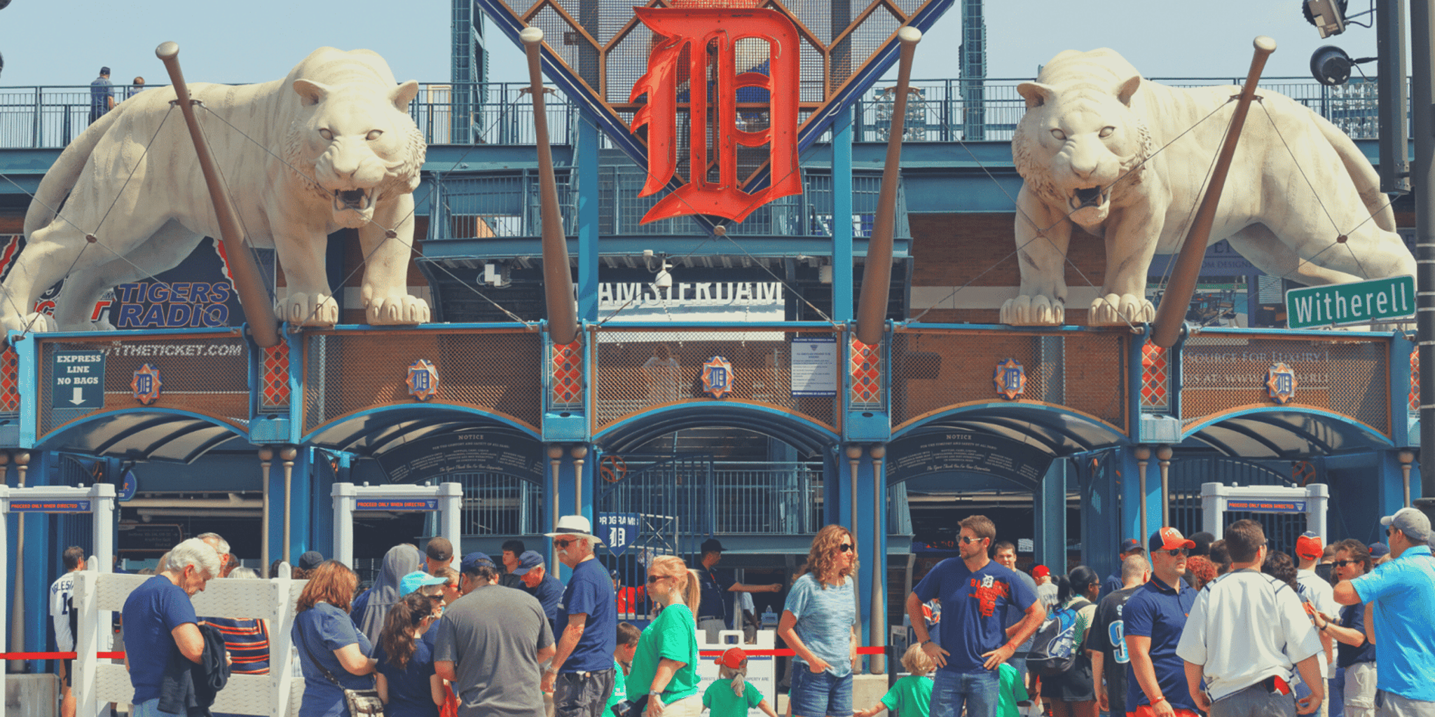 Detroit Tigers Baseball Game at Comerica Park - Image 6