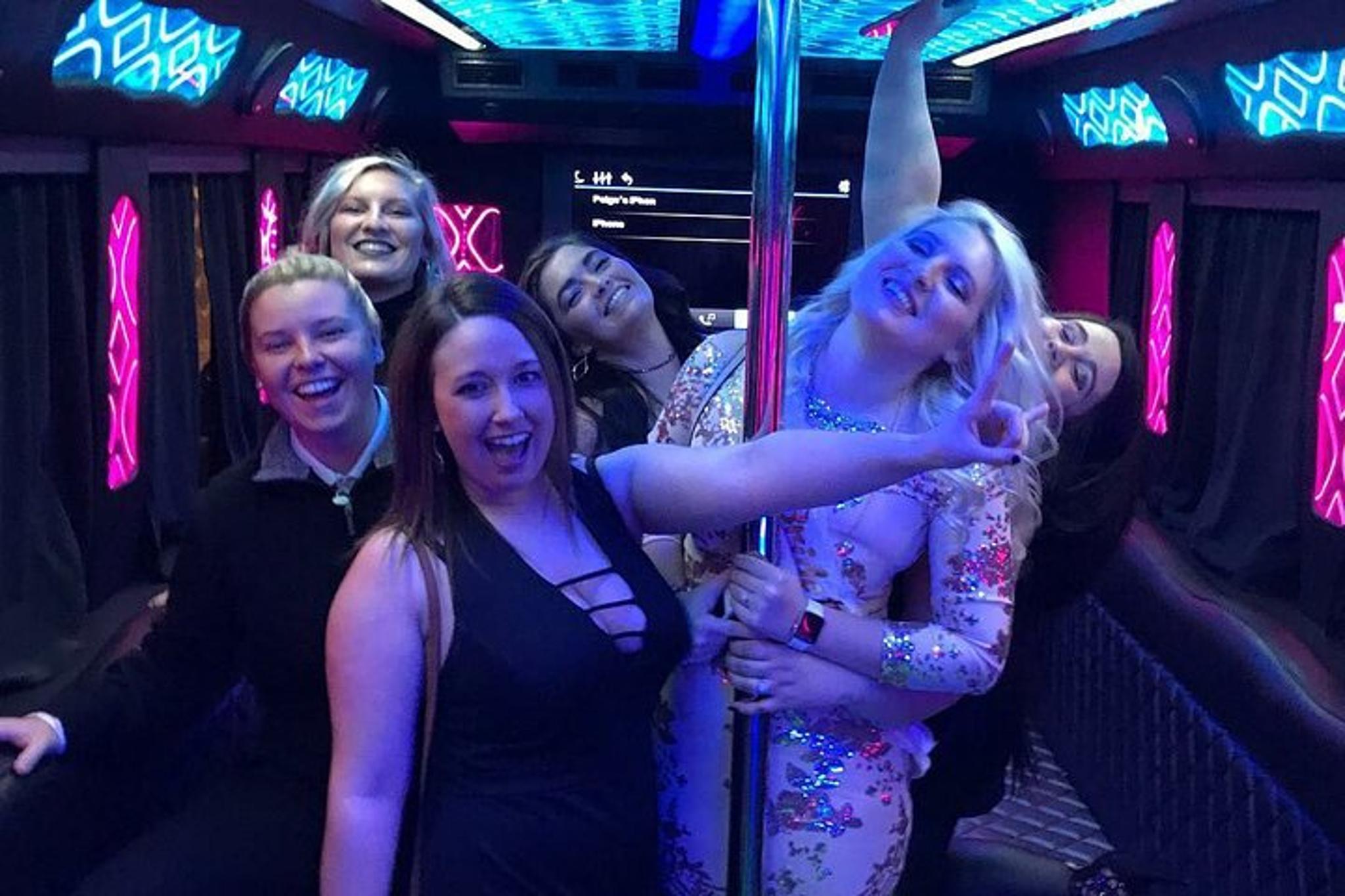Las Vegas Nightclub Tour with Party Bus - Image 4