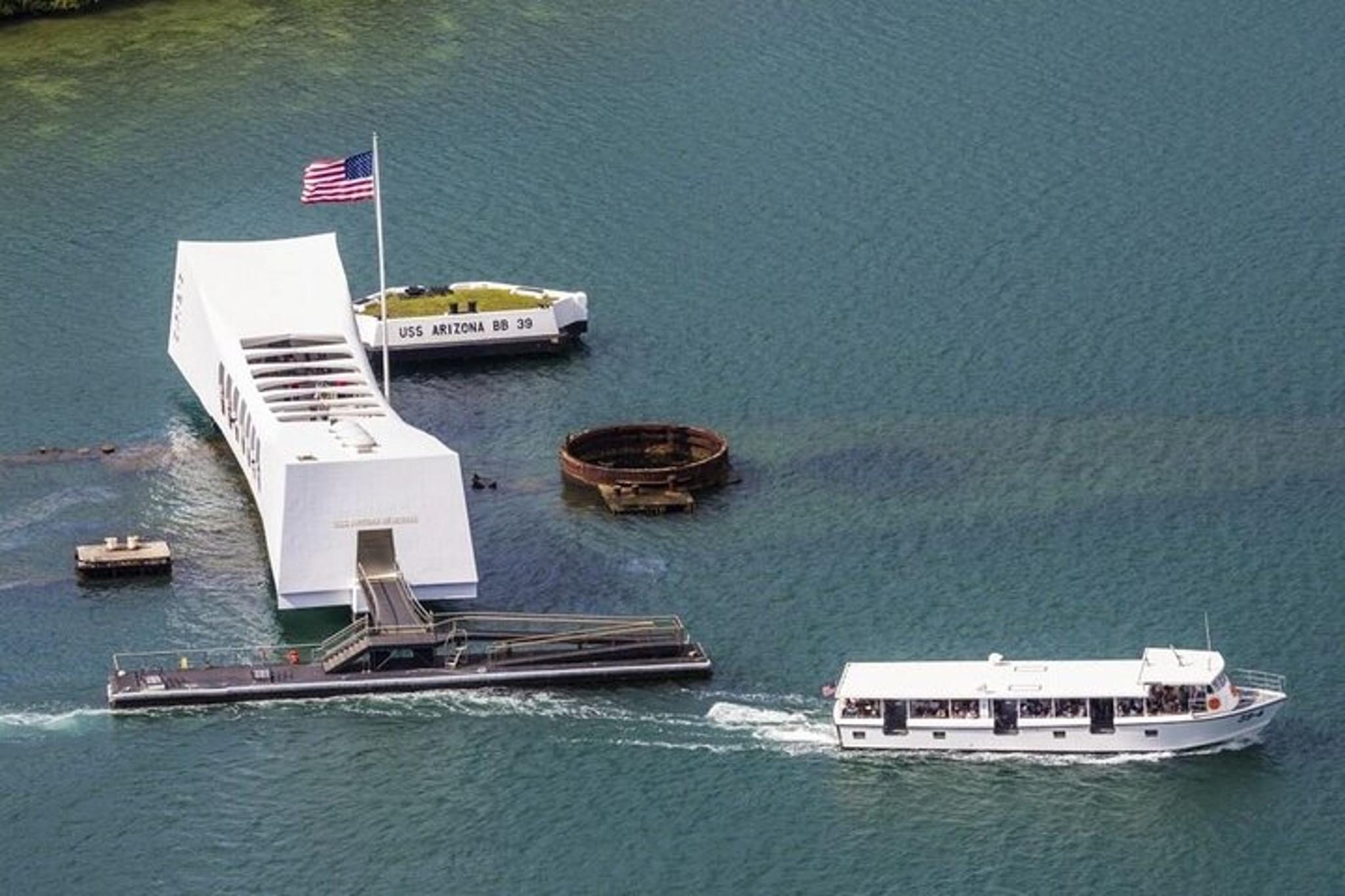 Oahu Pearl Harbor USS Arizona Memorial Tour - Image 3