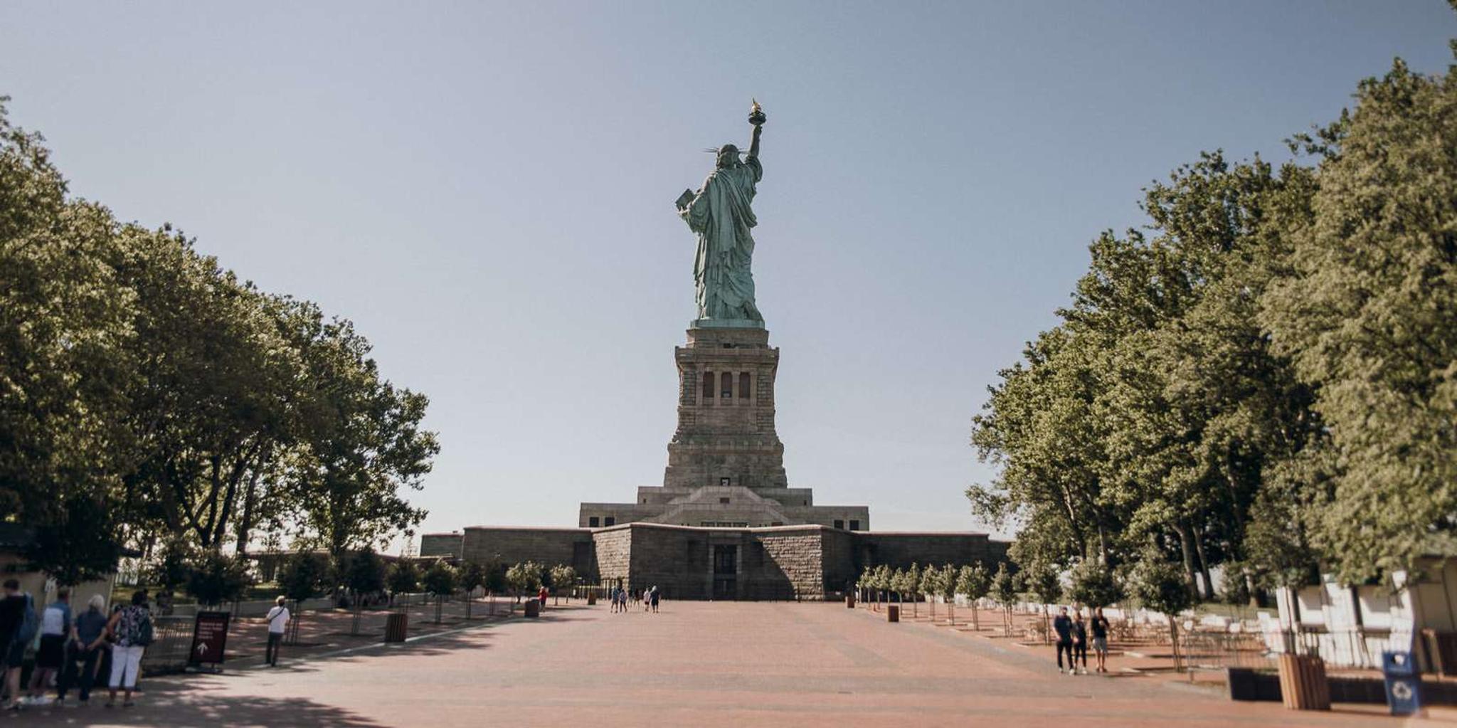 New York City Statue of Liberty Guided Tour - Image 3