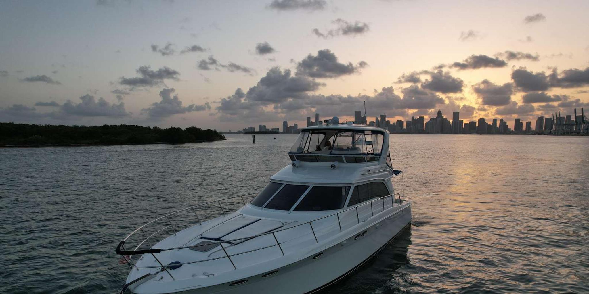 Miami Sunset Yacht Cruise - Image 3