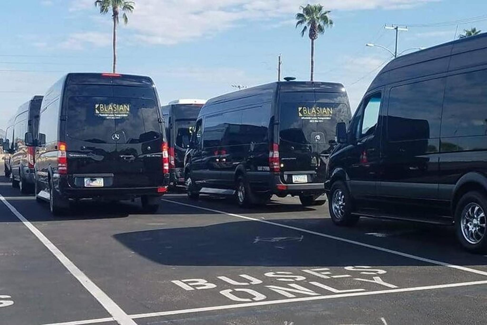 Phoenix Airport Round-Trip Sedan Transportation - Image 4