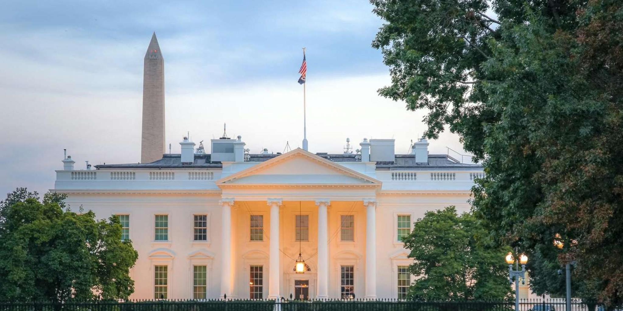 Washington DC Night Tour with 10+ Stops - Image 3