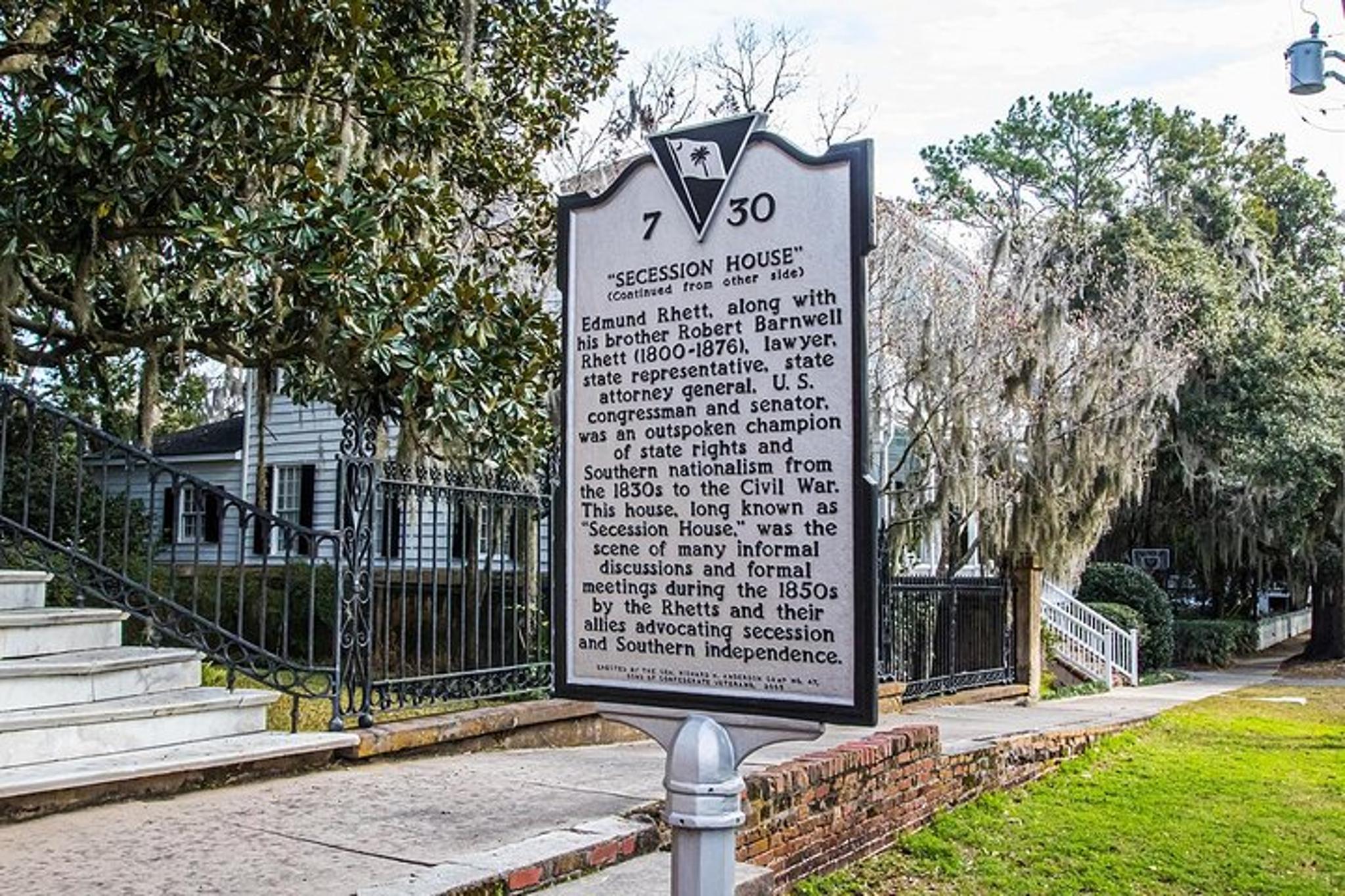 Beaufort City Minibus Tour 75 min - Image 3