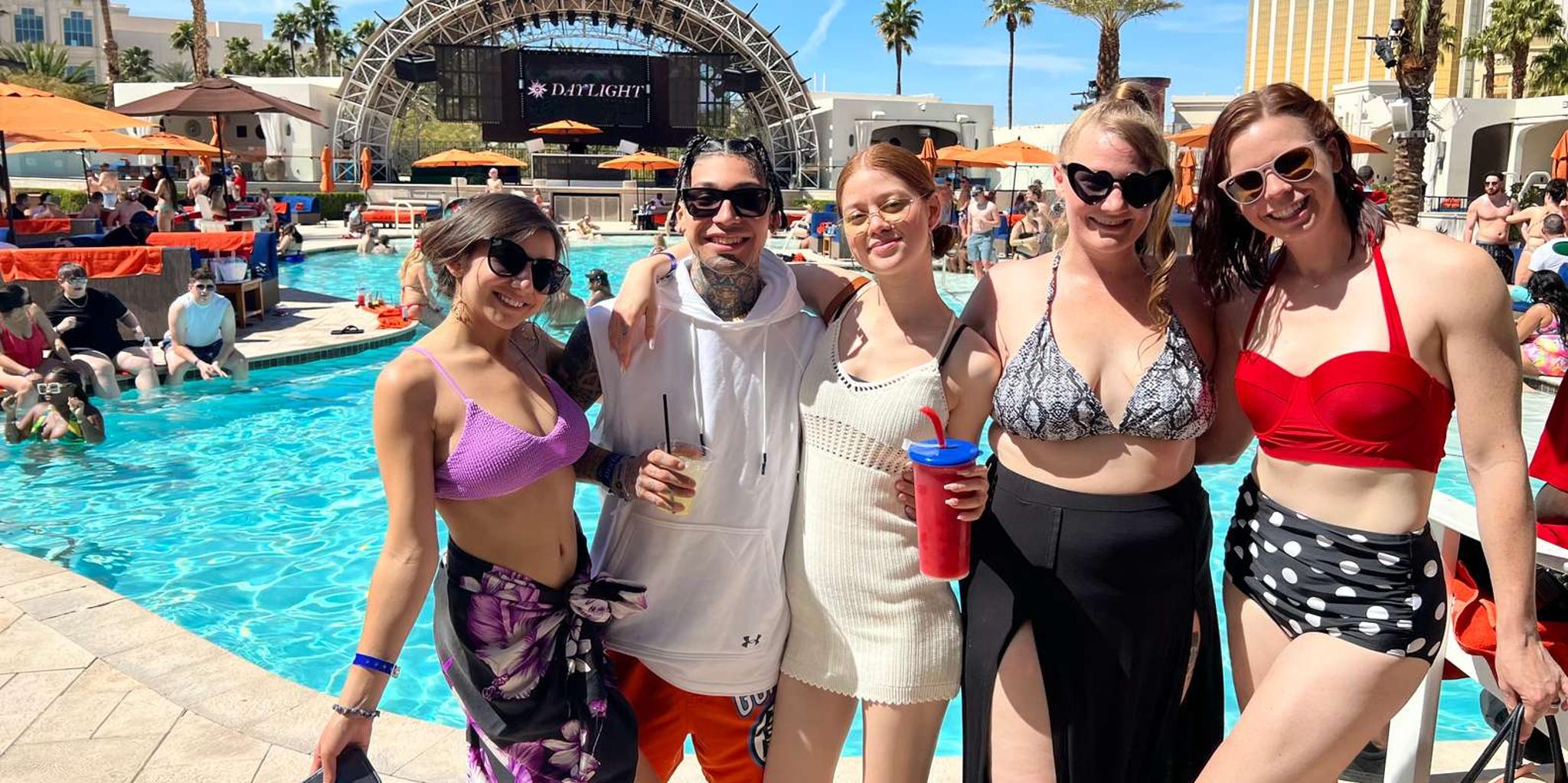Las Vegas Pool Party Tour with Skip-the-Line Access - Image 4