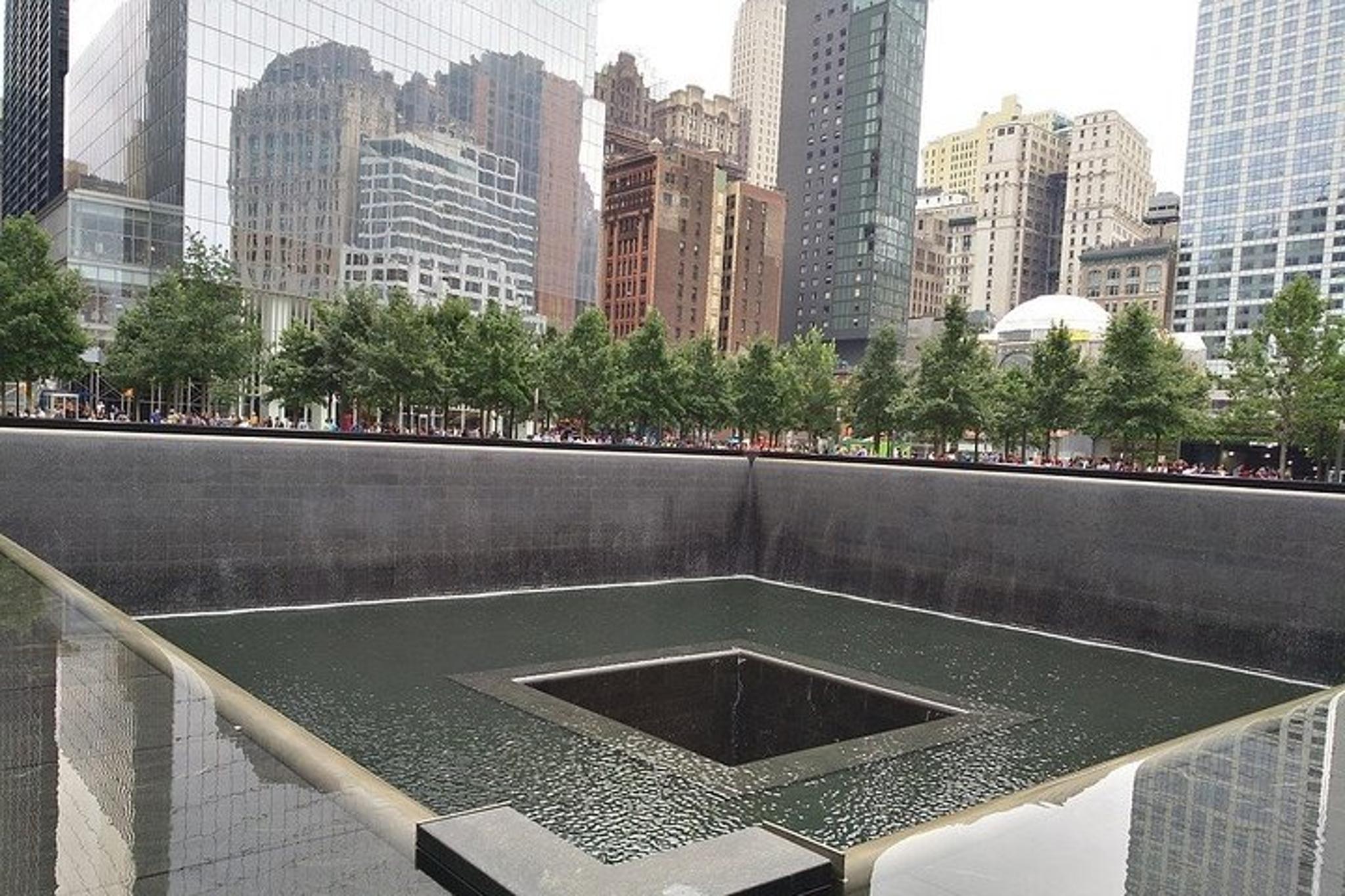 New York Walking Tour and 9/11 Memorial - Image 2