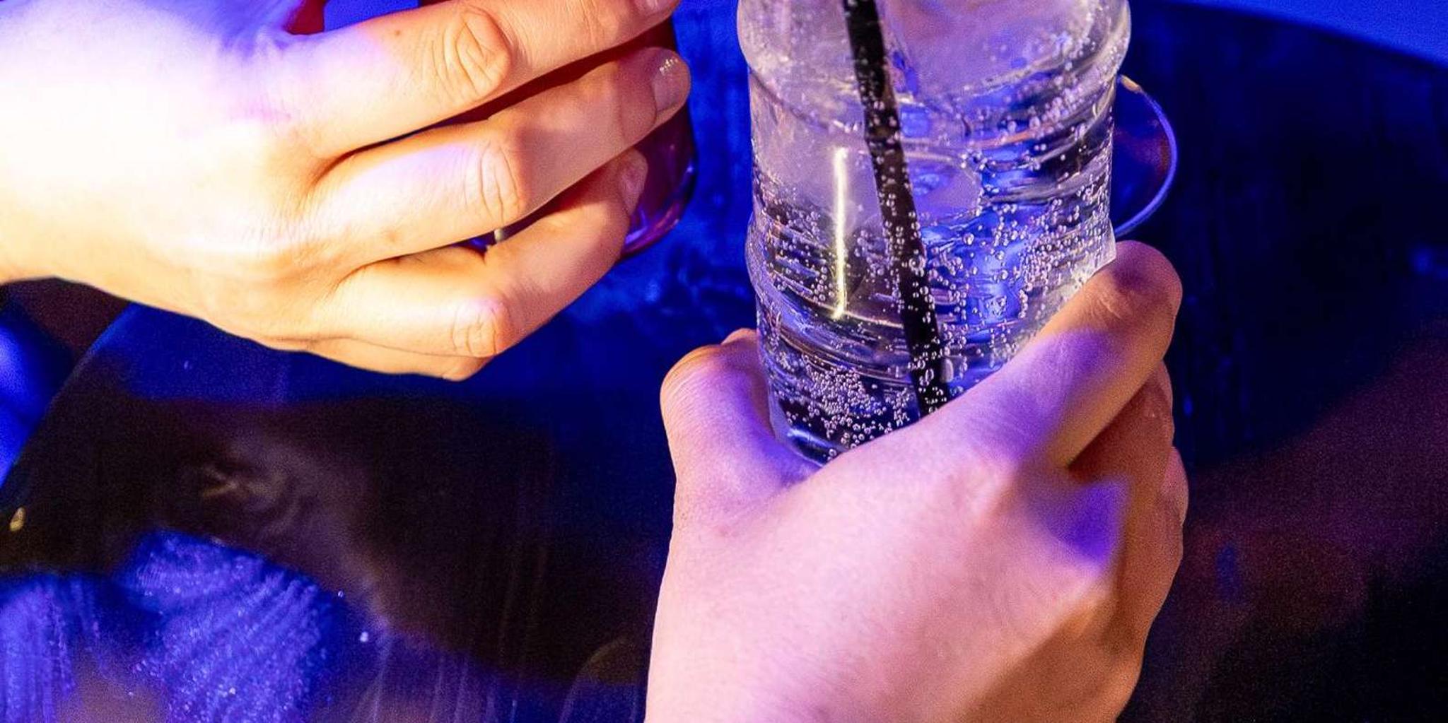 Las Vegas Fremont Street Cocktail Tour - Image 6