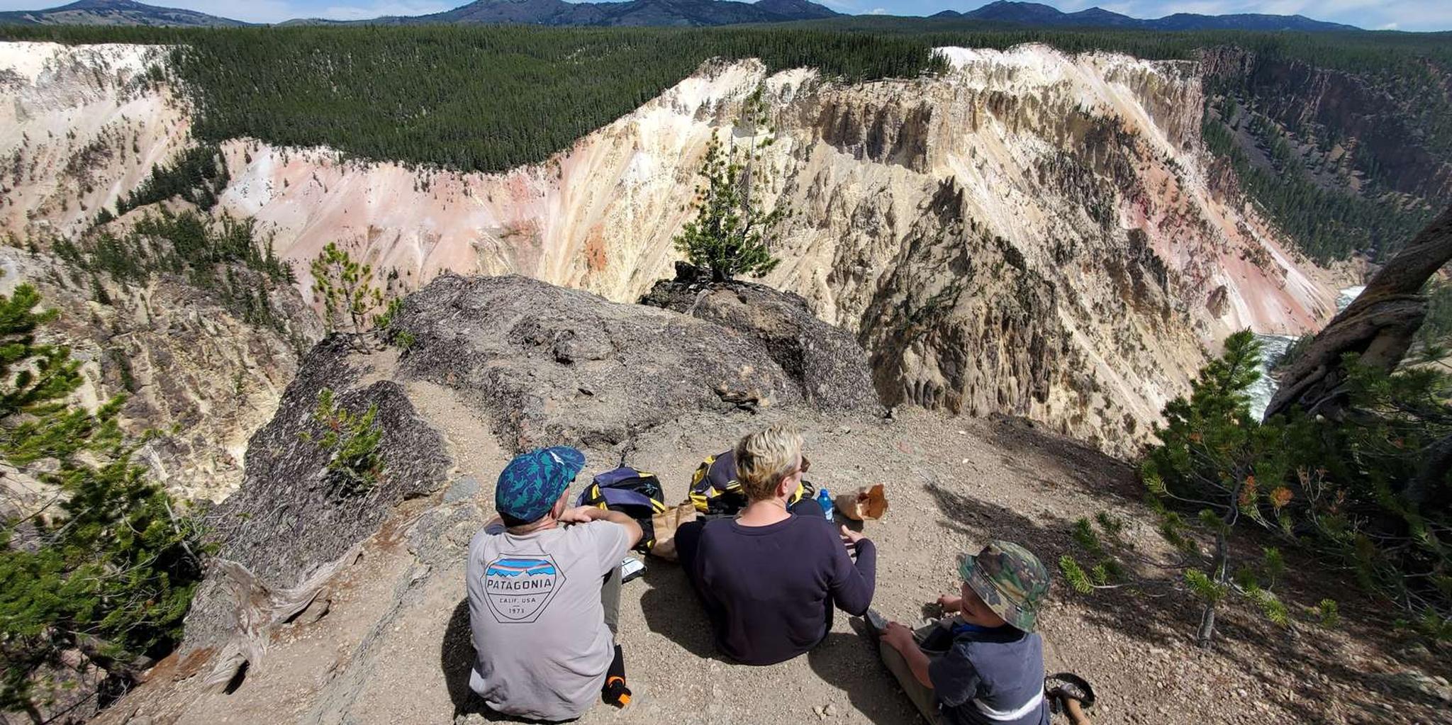 Yellowstone Loop Hike with Lunch