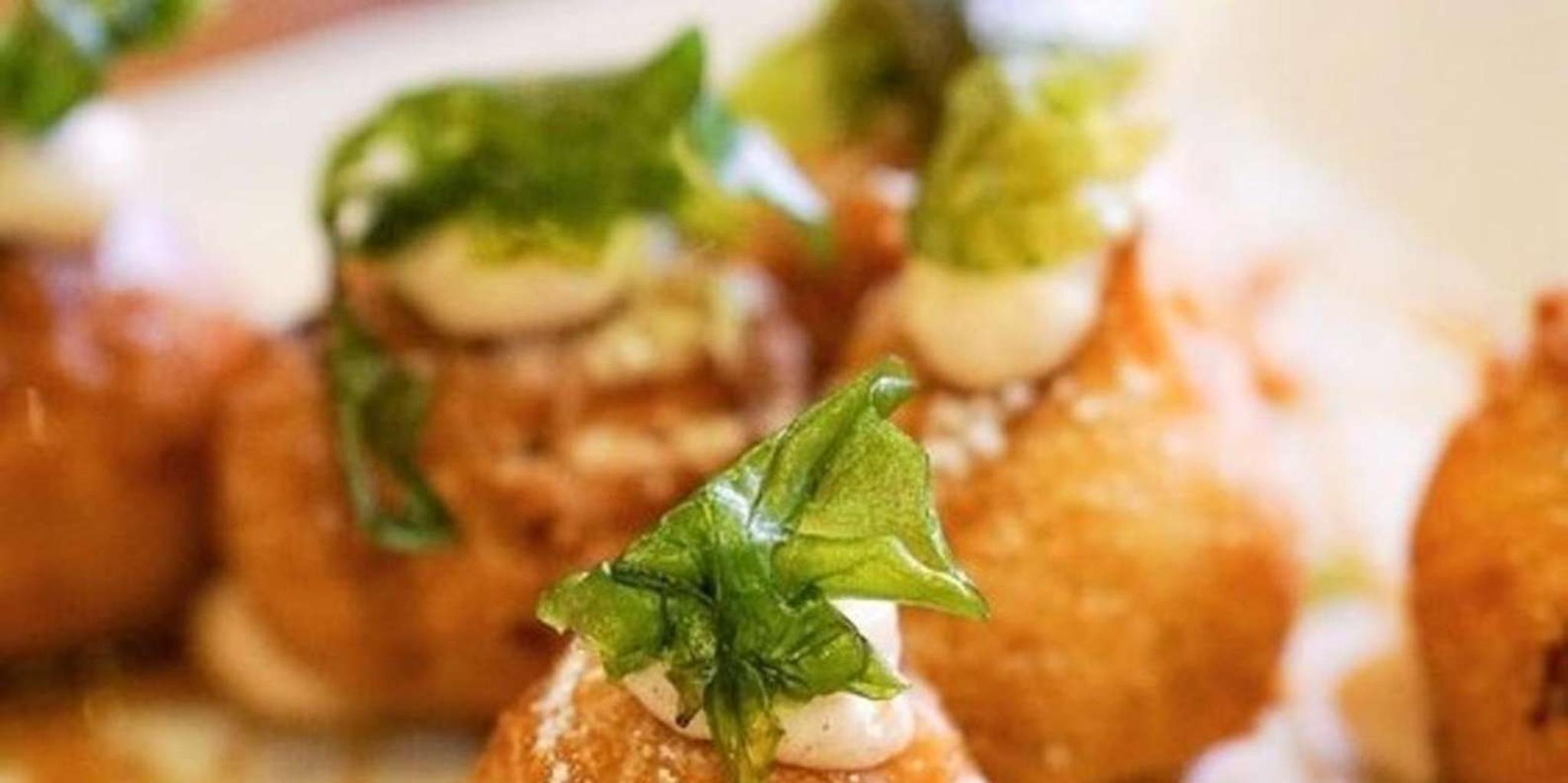 New Orleans Street Food Tour with Local Guide - Image 2