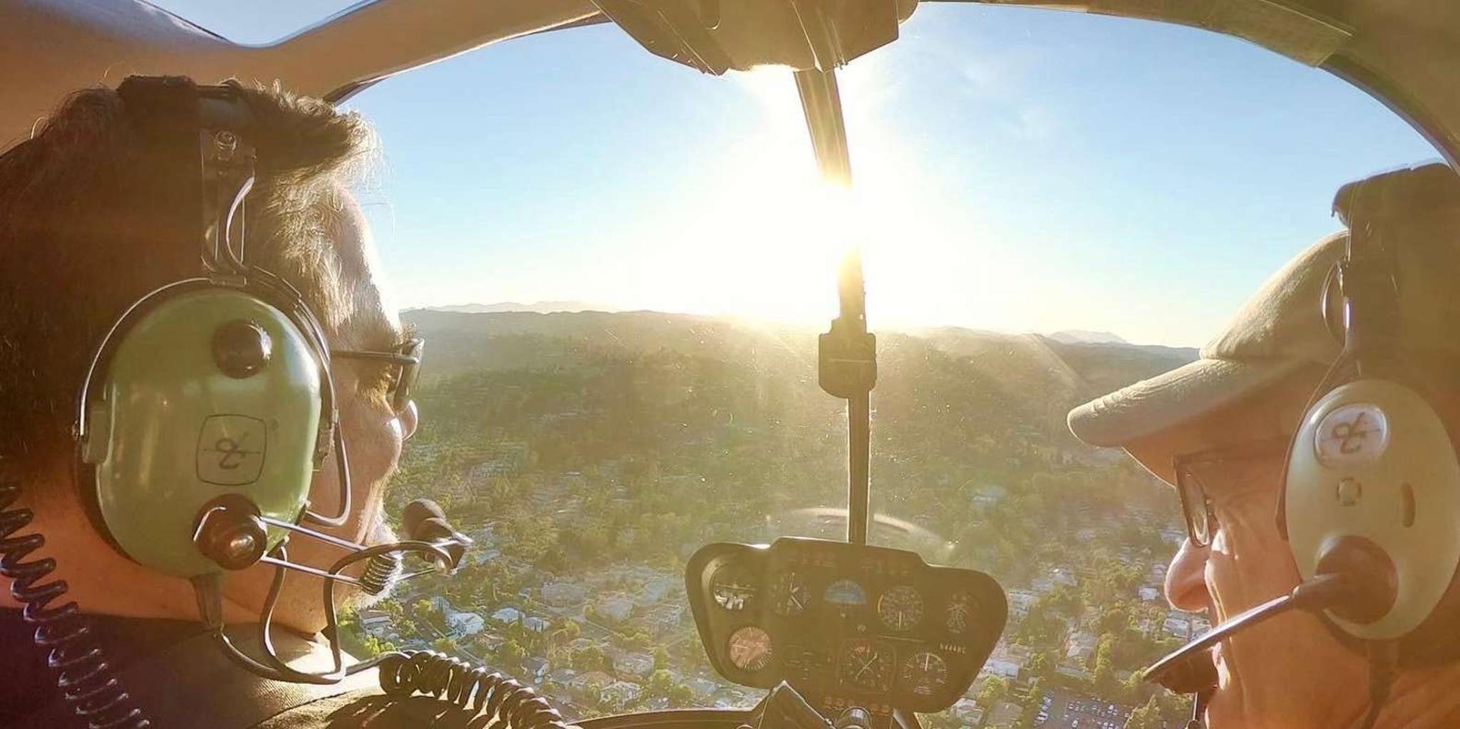 Los Angeles Helicopter Tour Over Hollywood 35 Min