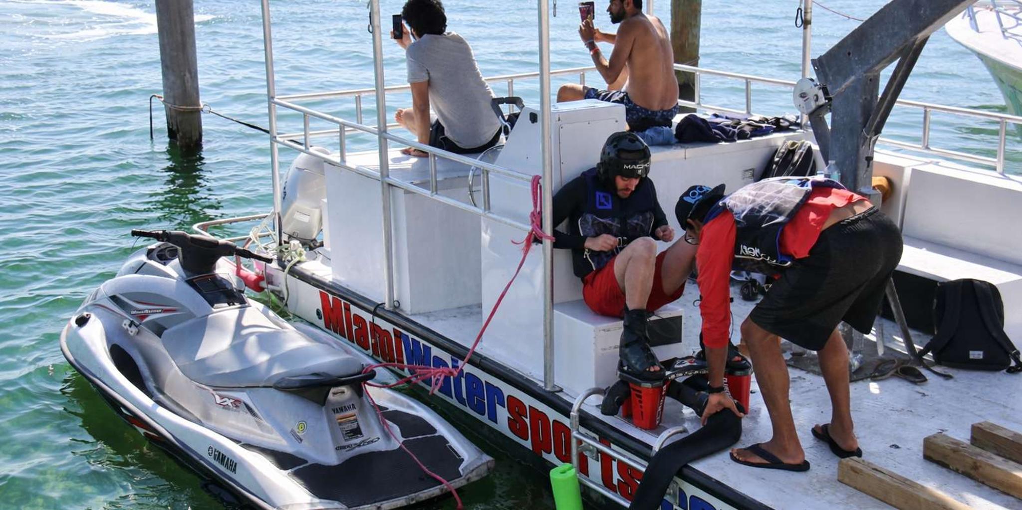 Miami Parasailing and Flyboard Experience - Image 4