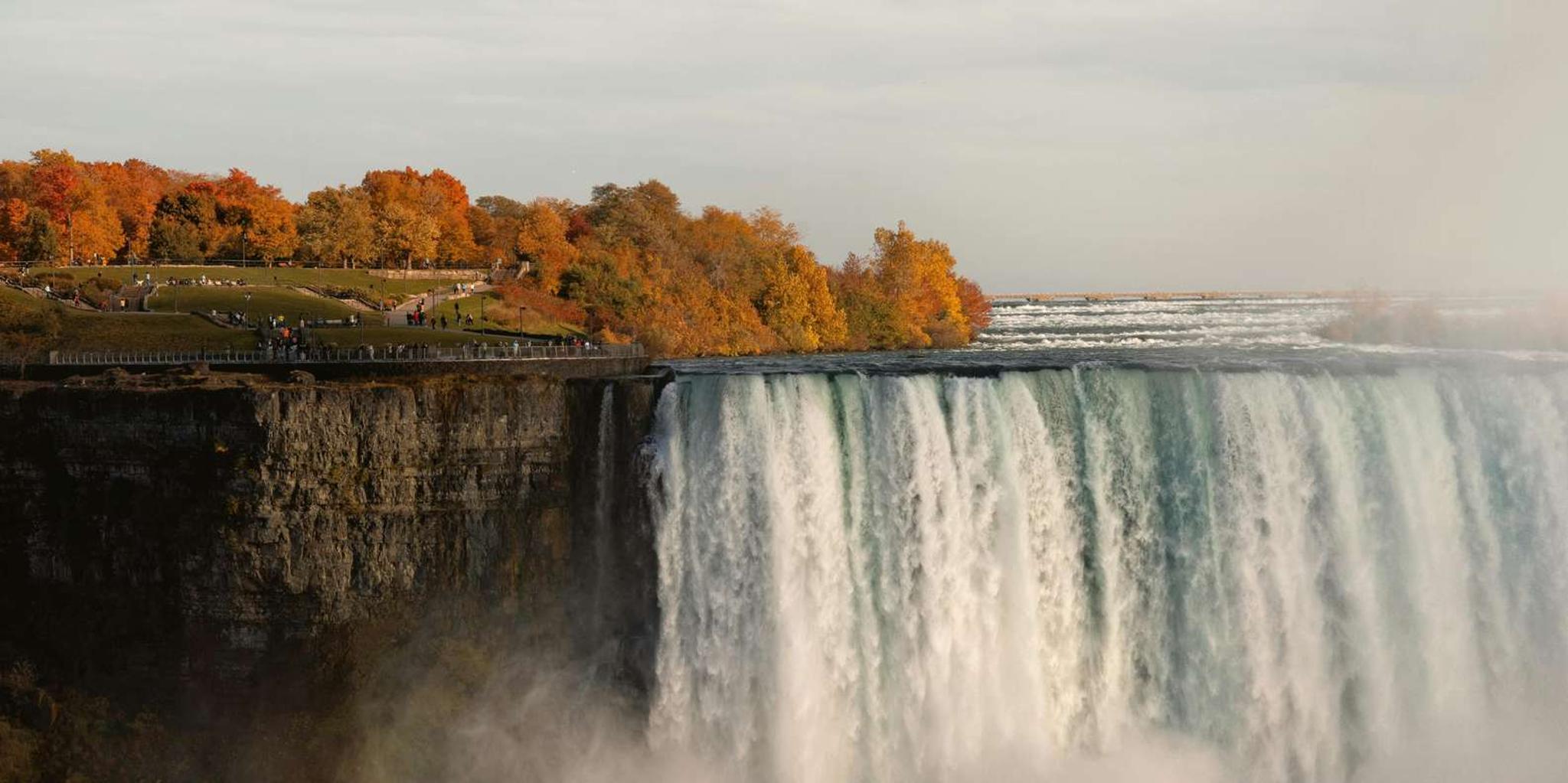 New York City Niagara Falls Tour by Van 10 hr - Image 3