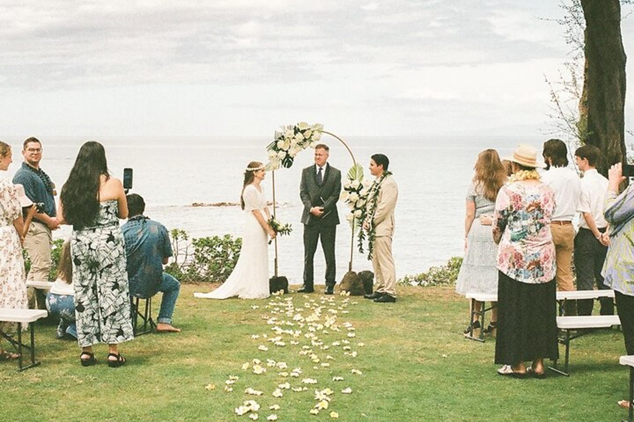 Maui Beach Wedding at Maluaka - Image 5