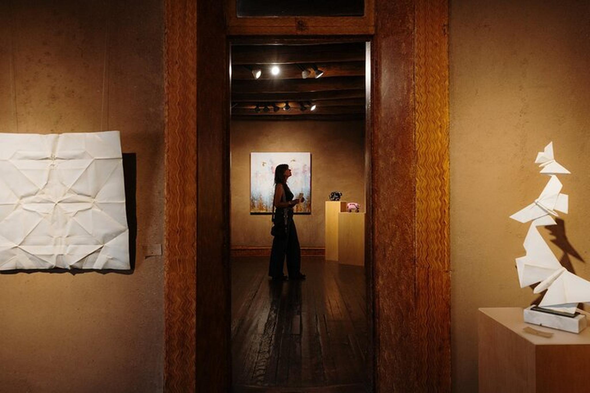 Santa Fe Canyon Road Art & History Walking Tour - Image 4