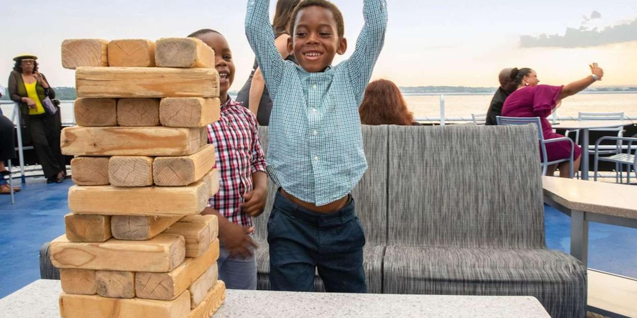 Philadelphia Dinner Cruise on the Delaware River - Image 4